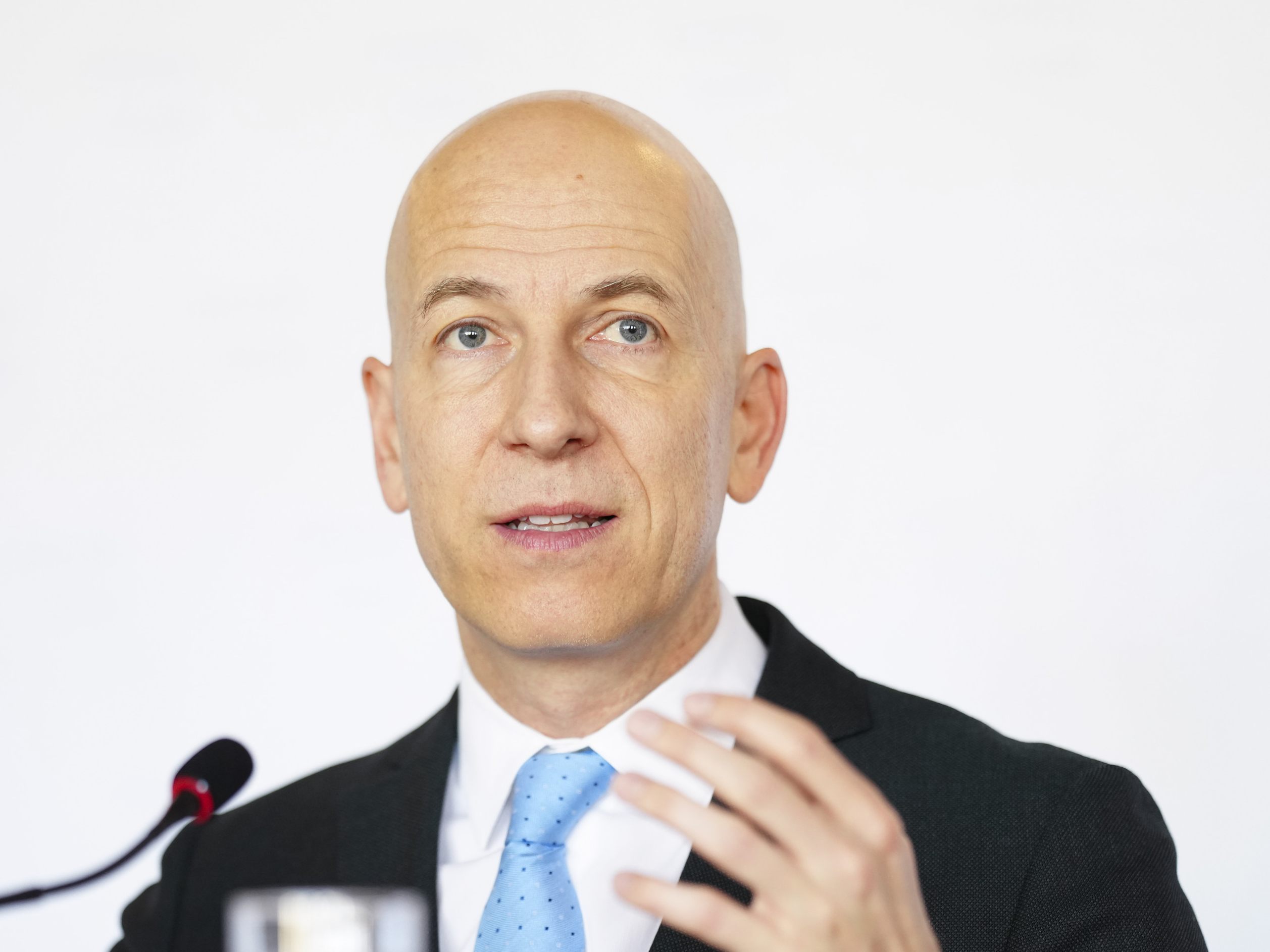 Kocher rudert nach seinen Aussagen zu Sozialleistungen zurück. Kocher rudert nach seinen Aussagen zu Sozialleistungen zurück.