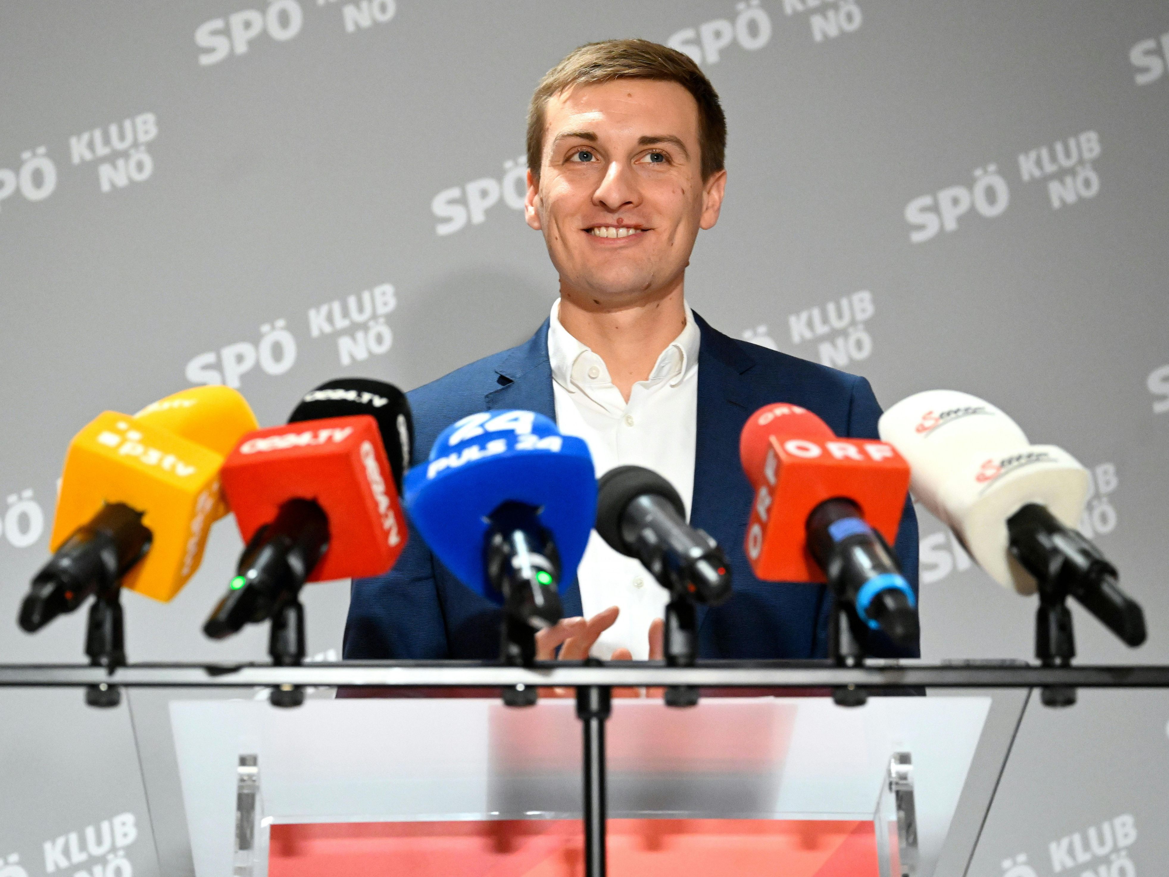 Der designierte SPÖ NÖ-Landeschef Sven Hergovich war erstmals bei einer Sitzung der Bundespartei dabei. Der designierte SPÖ NÖ-Landeschef Sven Hergovich war erstmals bei einer Sitzung der Bundespartei dabei.