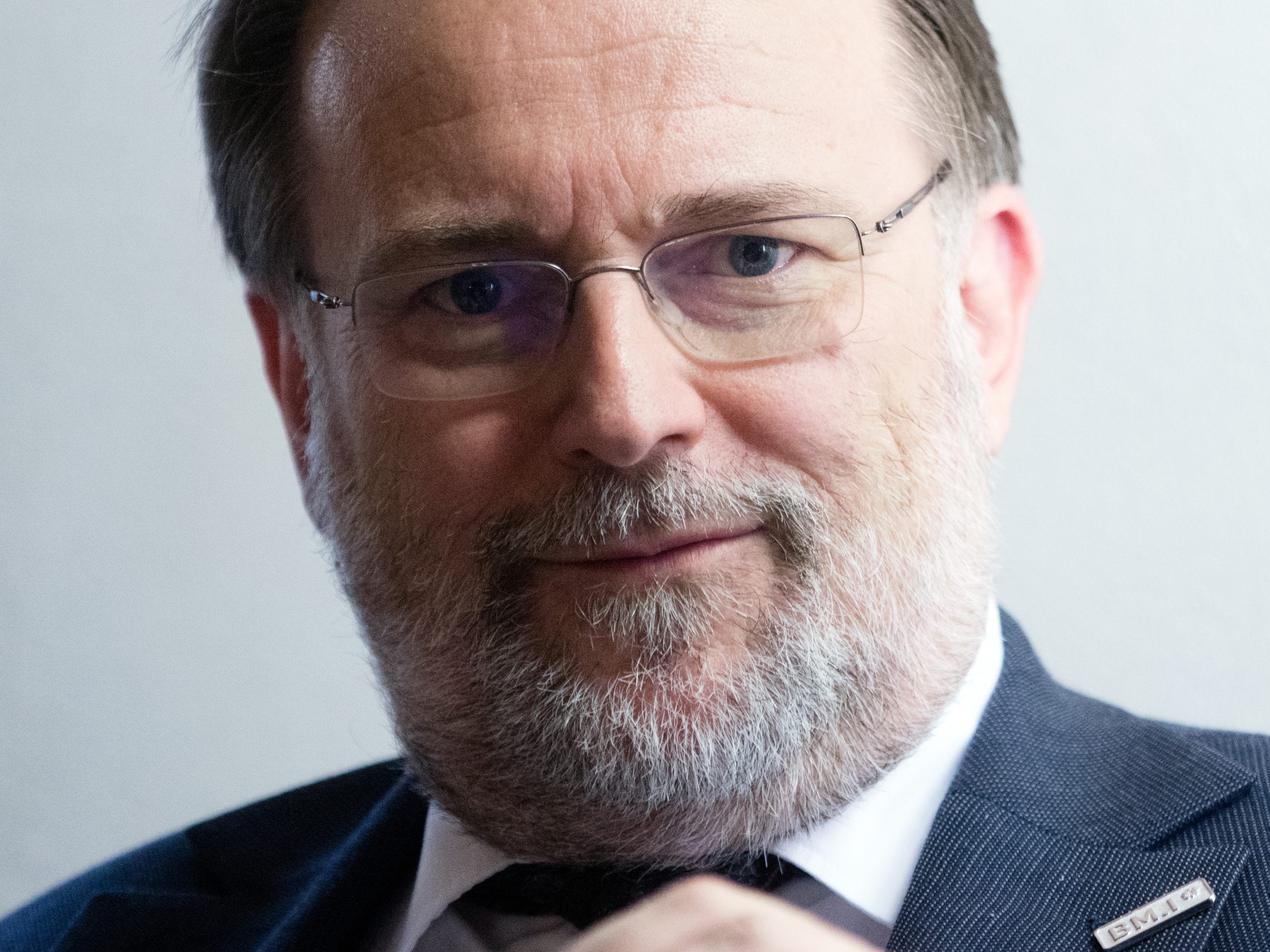 Robert Stein - hier auf einem Foto aus dem Jahr 2016 - war über 30 Jahre in der Wahlabteilung tätig. Robert Stein - hier auf einem Foto aus dem Jahr 2016 - war über 30 Jahre in der Wahlabteilung tätig.