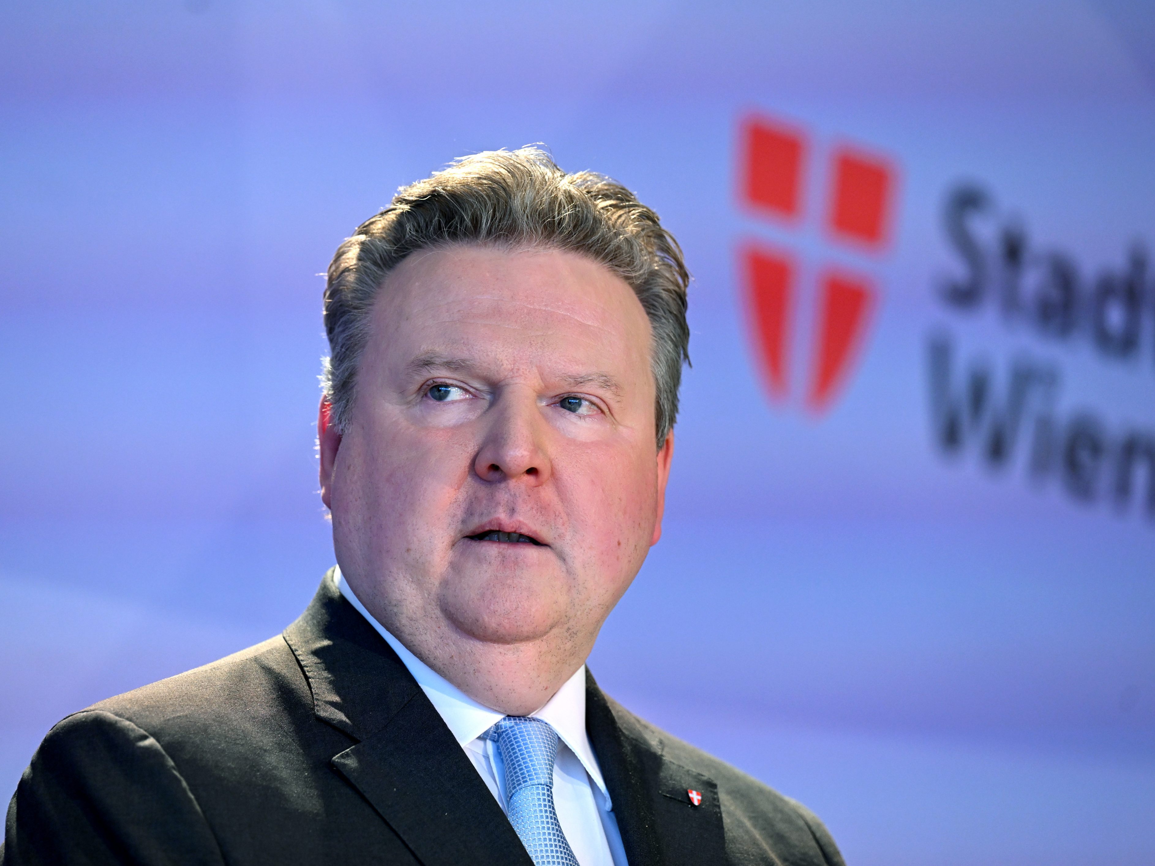 Ludwig empfängt Schüler, in deren Richtung Waldhäusl umstrittene Aussagen getätigt hat, im Februar in Wien. Darüber hat ein Sprecher informiert. Ludwig empfängt Schüler, in deren Richtung Waldhäusl umstrittene Aussagen getätigt hat, im Februar in Wien. Darüber hat ein Sprecher informiert.
