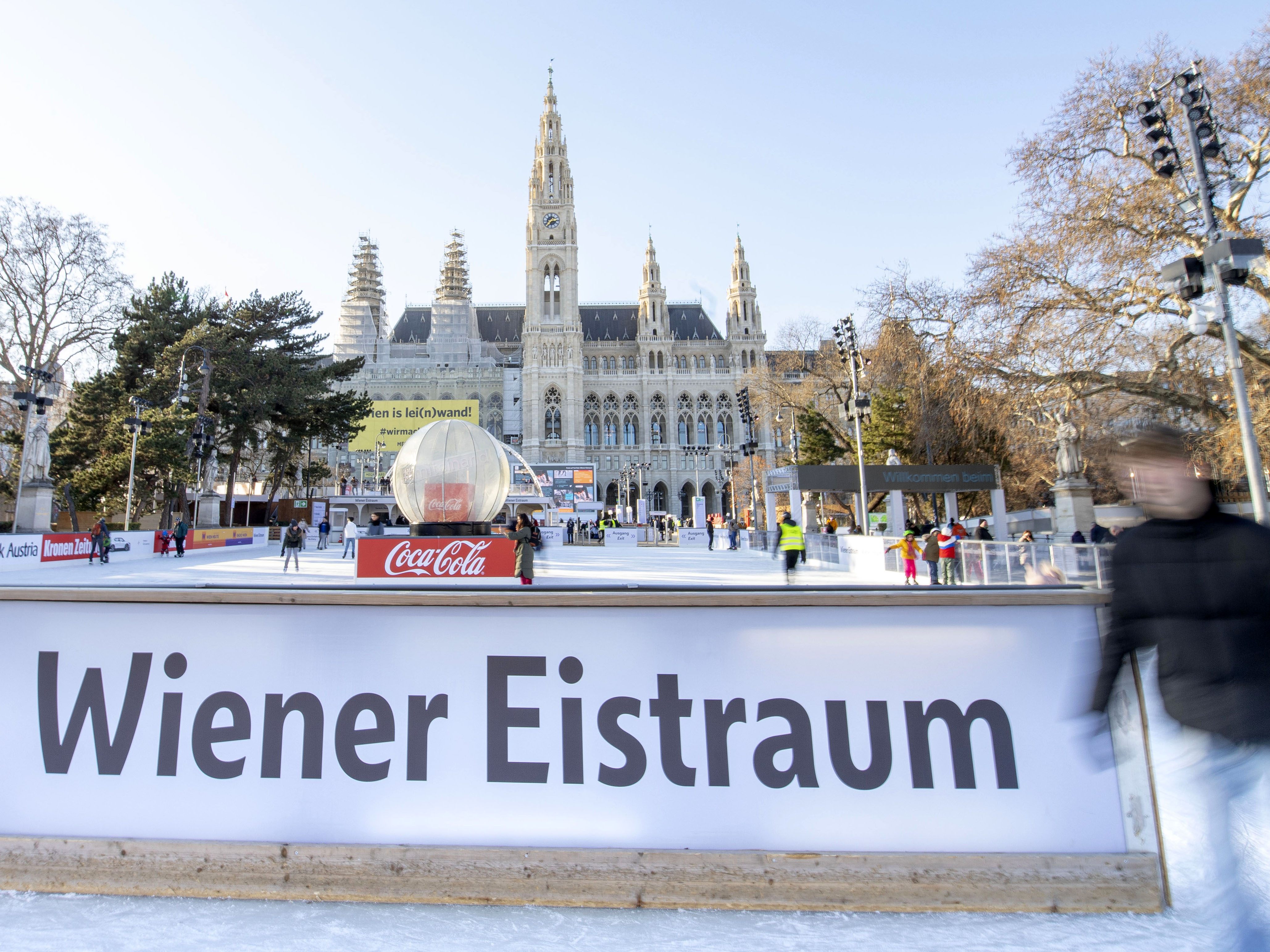 In den Semesterferien gibt es beim Wiener Eistraum vergünstigten Eintritt für Kinder. In den Semesterferien gibt es beim Wiener Eistraum vergünstigten Eintritt für Kinder.