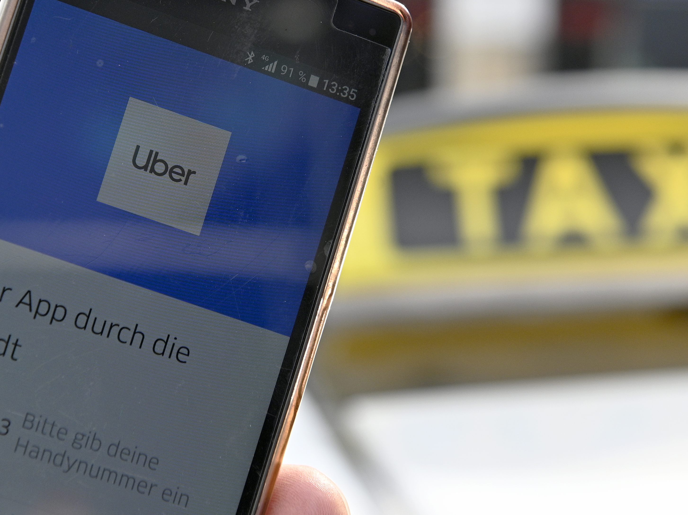 Uber ermöglicht nun das Buchen von Fahrten für andere Personen. Uber ermöglicht nun das Buchen von Fahrten für andere Personen.