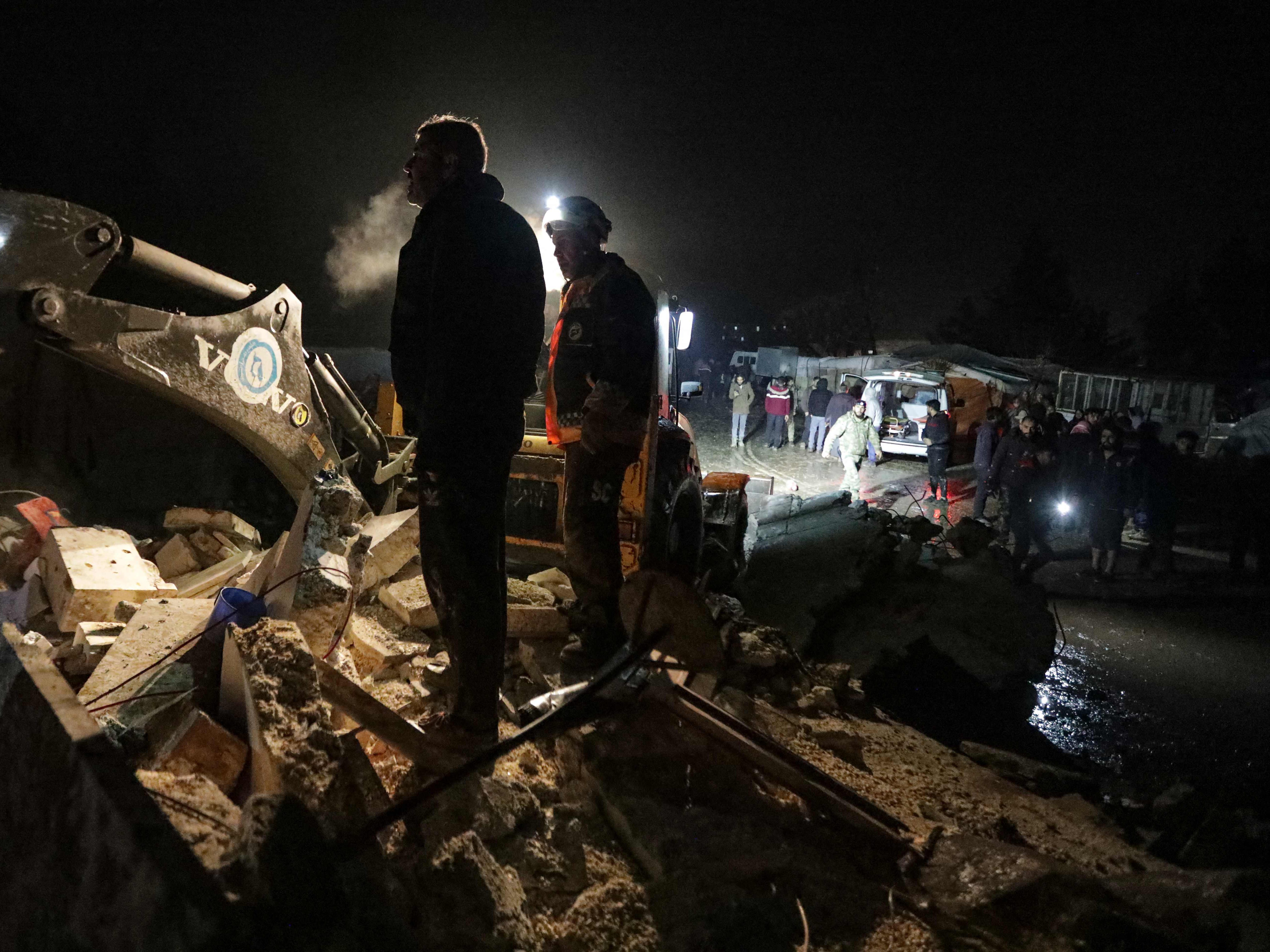 Bild nach einem Erdbeben: Azaz (Syrien) unweit der Türkei. Bild nach einem Erdbeben: Azaz (Syrien) unweit der Türkei.