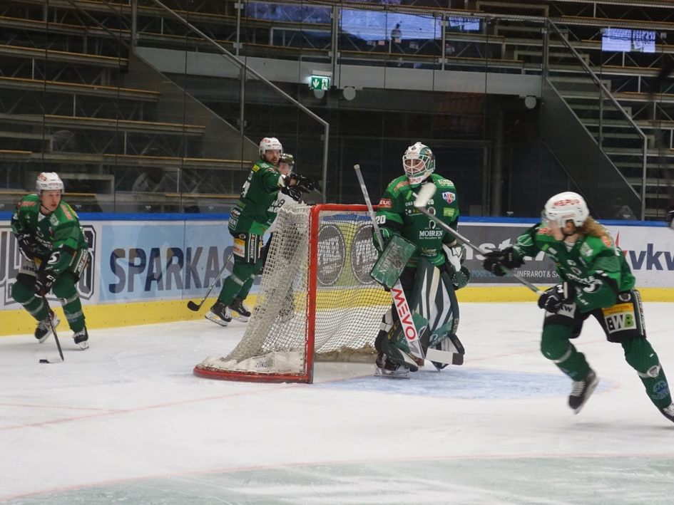 Die Wälder Cracks möchten gegen Kitzbühel den Einzug in das Pre-Play-off klar machen.