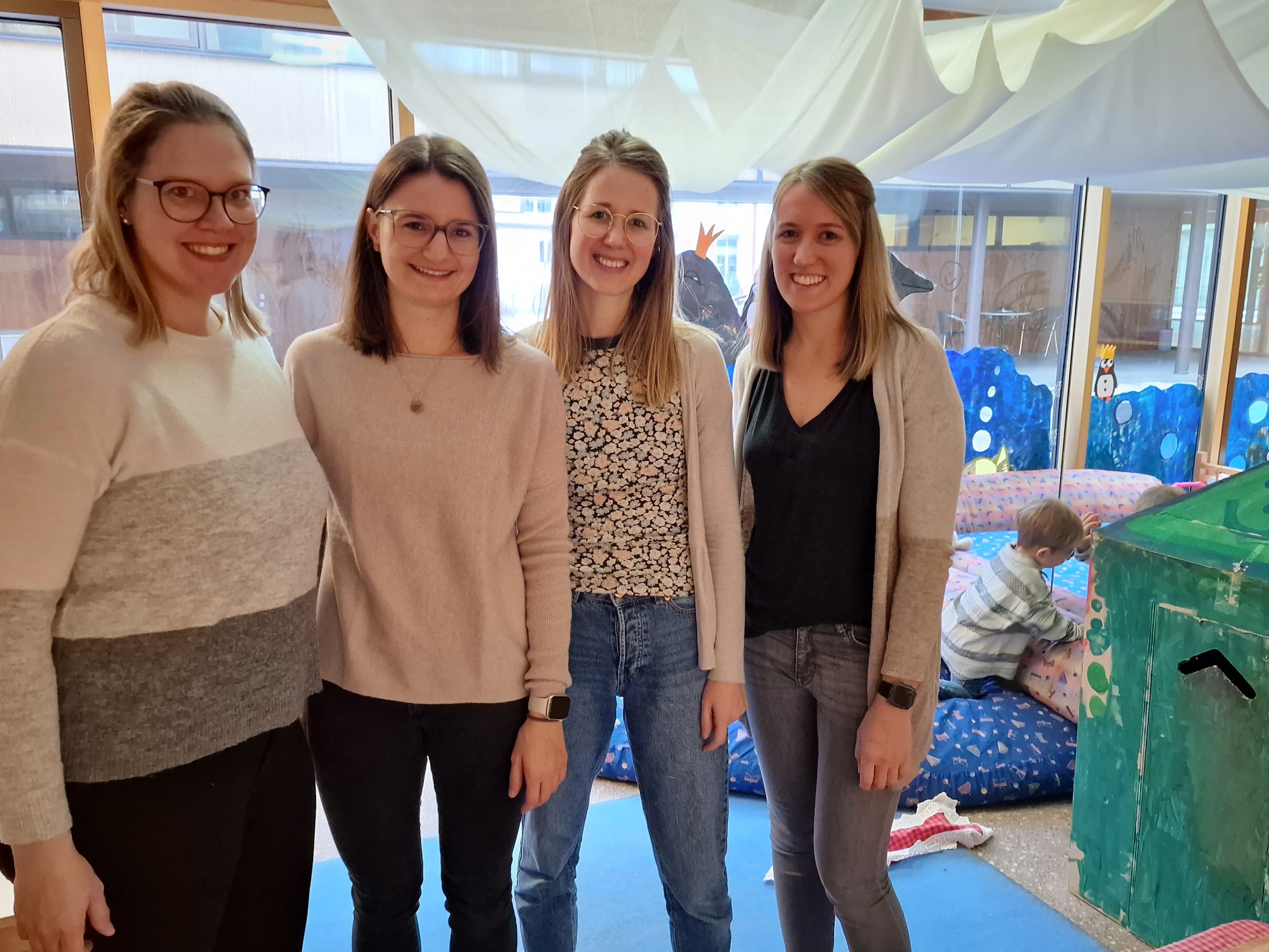 Das Team des Götzner Familiencafé mit Katrin Semberger, Janine Peter, Angelika Lampert und Anna-Lena Erhart. Das Team des Götzner Familiencafé mit Katrin Semberger, Janine Peter, Angelika Lampert und Anna-Lena Erhart.