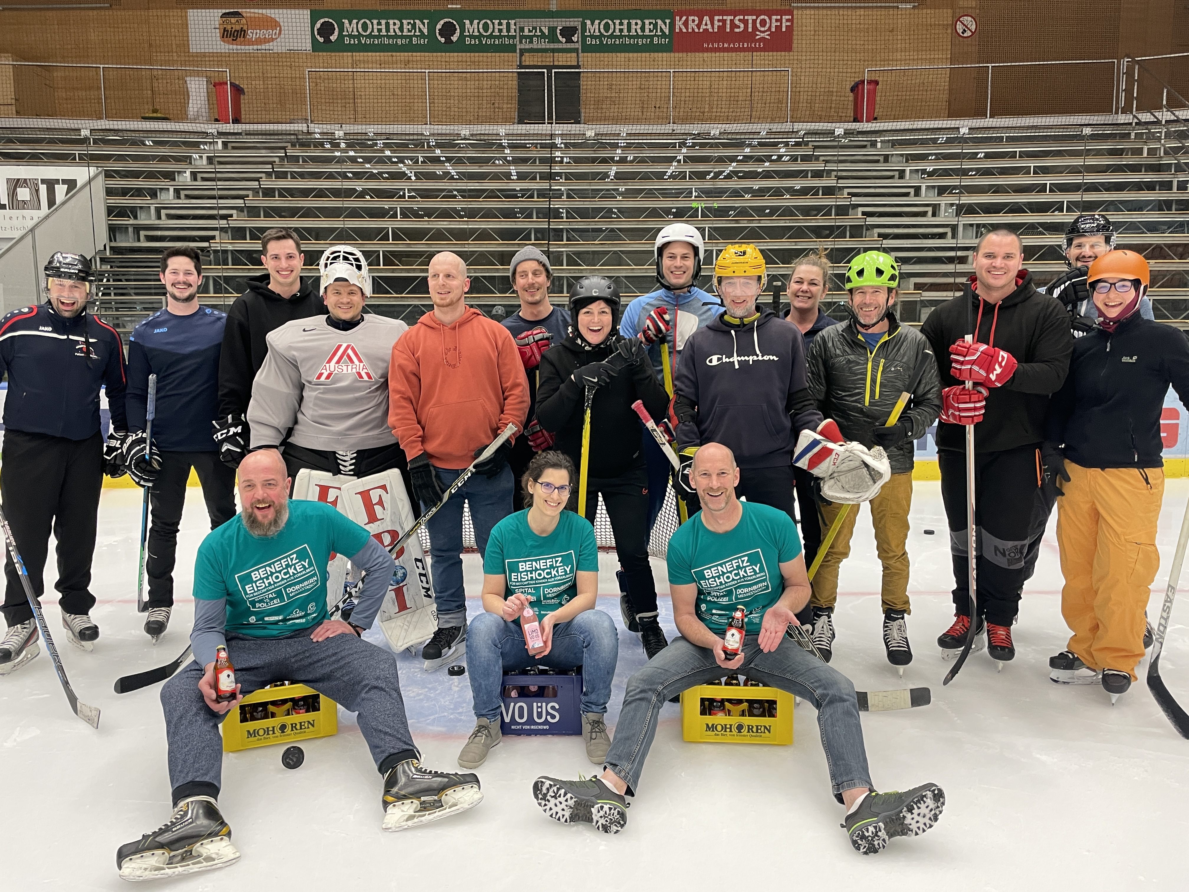 Die Teams sind bereit für die ganz große Eishockey-Show am Samstag ab 17.30 Uhr im Messestadion. Die Teams sind bereit für die ganz große Eishockey-Show am Samstag ab 17.30 Uhr im Messestadion.