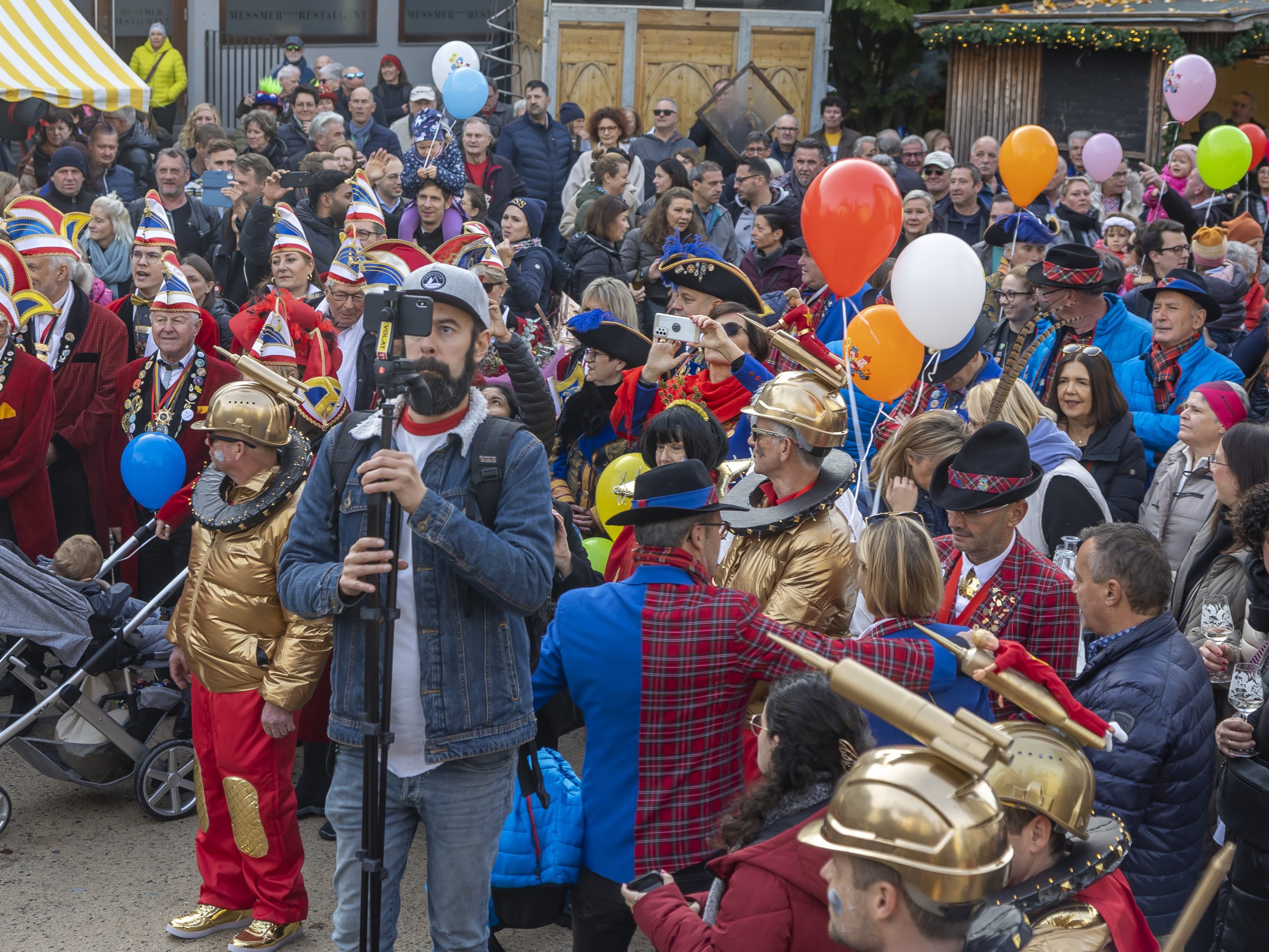 Bereits zum Faschingsbeginn waren die Narren in Hochform - Hier in Bregenz am 11. November.