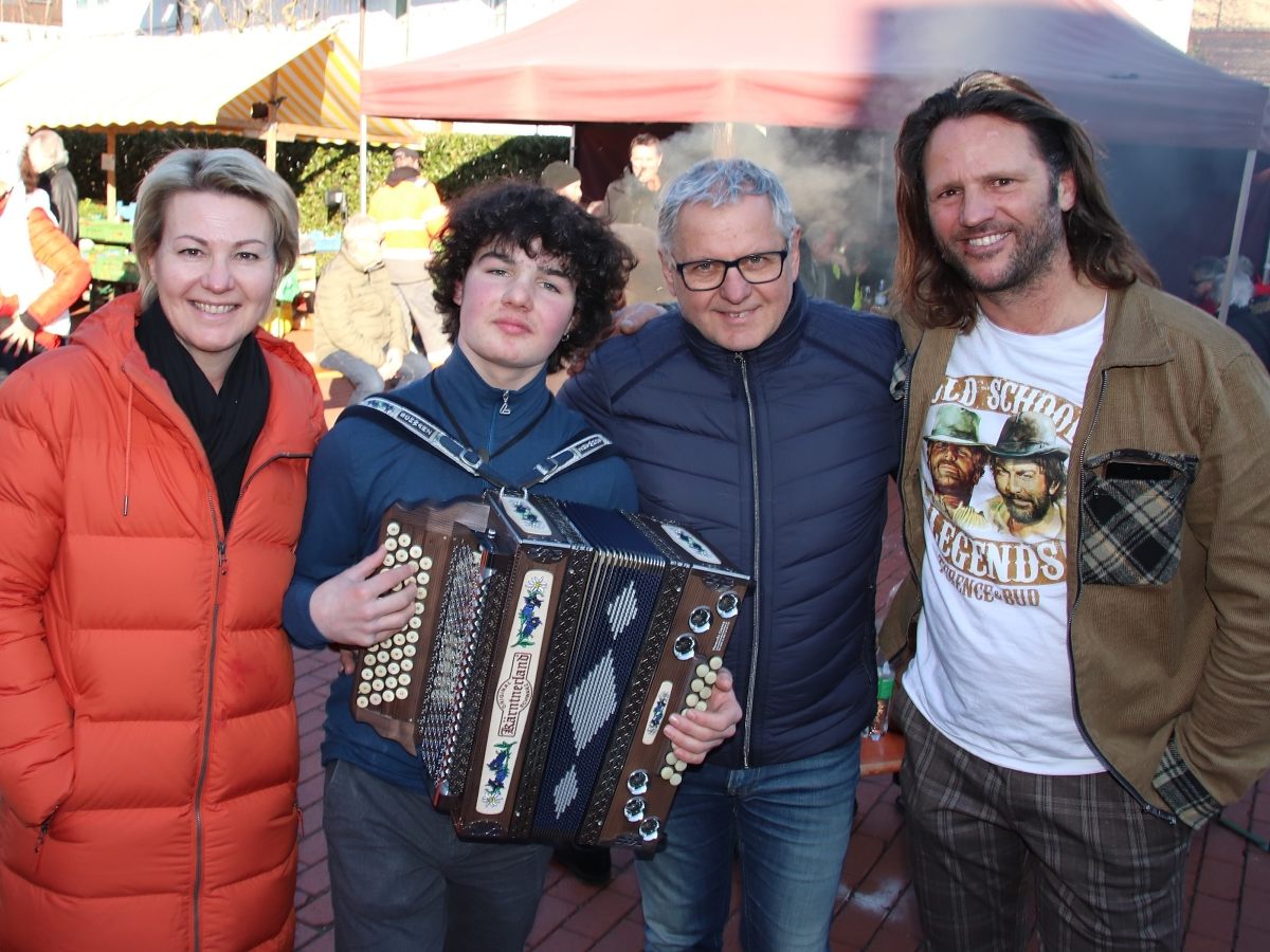 Petra Fröwis, Christian Kneller, Michael Fröwis und Norbert Köb. Petra Fröwis, Christian Kneller, Michael Fröwis und Norbert Köb.