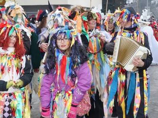 Bludenzer Fasnat mit JÖRI-Meile am Samstag und JÖRI-Umzug am Sonntag Bludenzer Fasnat mit JÖRI-Meile am Samstag und JÖRI-Umzug am Sonntag