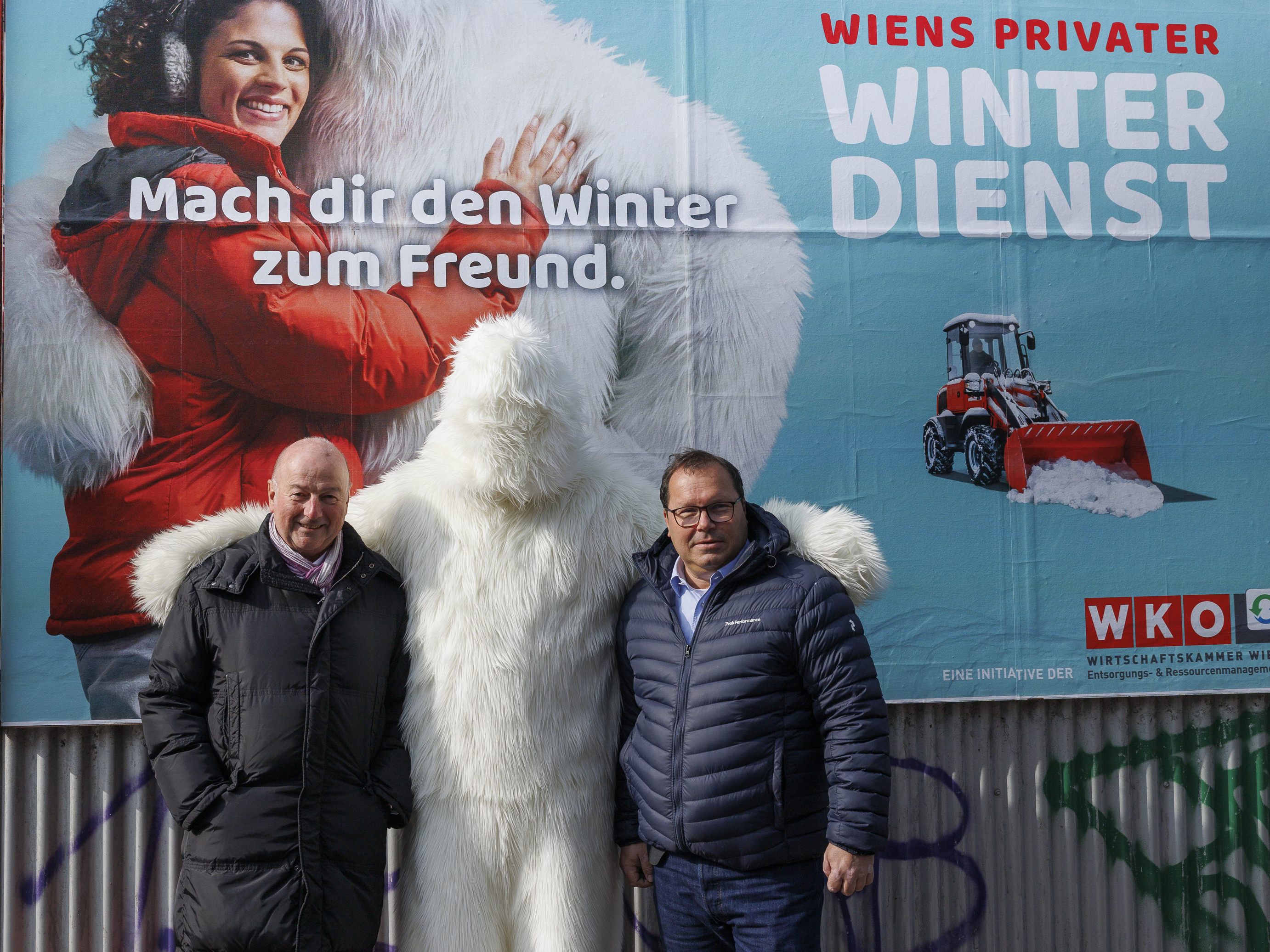 Die privaten Wiener Winterdienste setzen in einer neuen Kampange auf einen Yeti als Maskottchen.