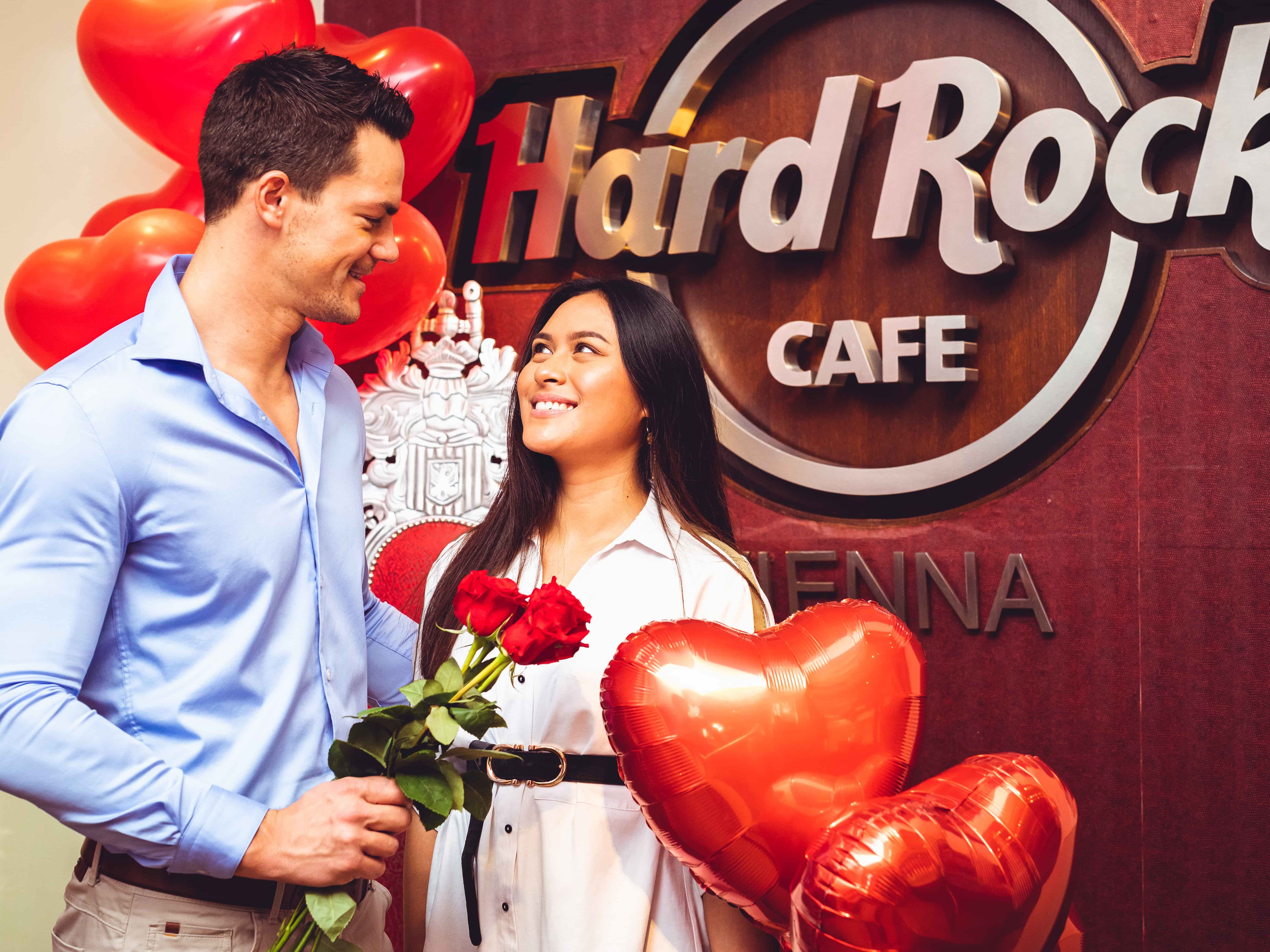Das Hard Rock Cafe Vienna lädt am Valentinstag zum feiern ein.