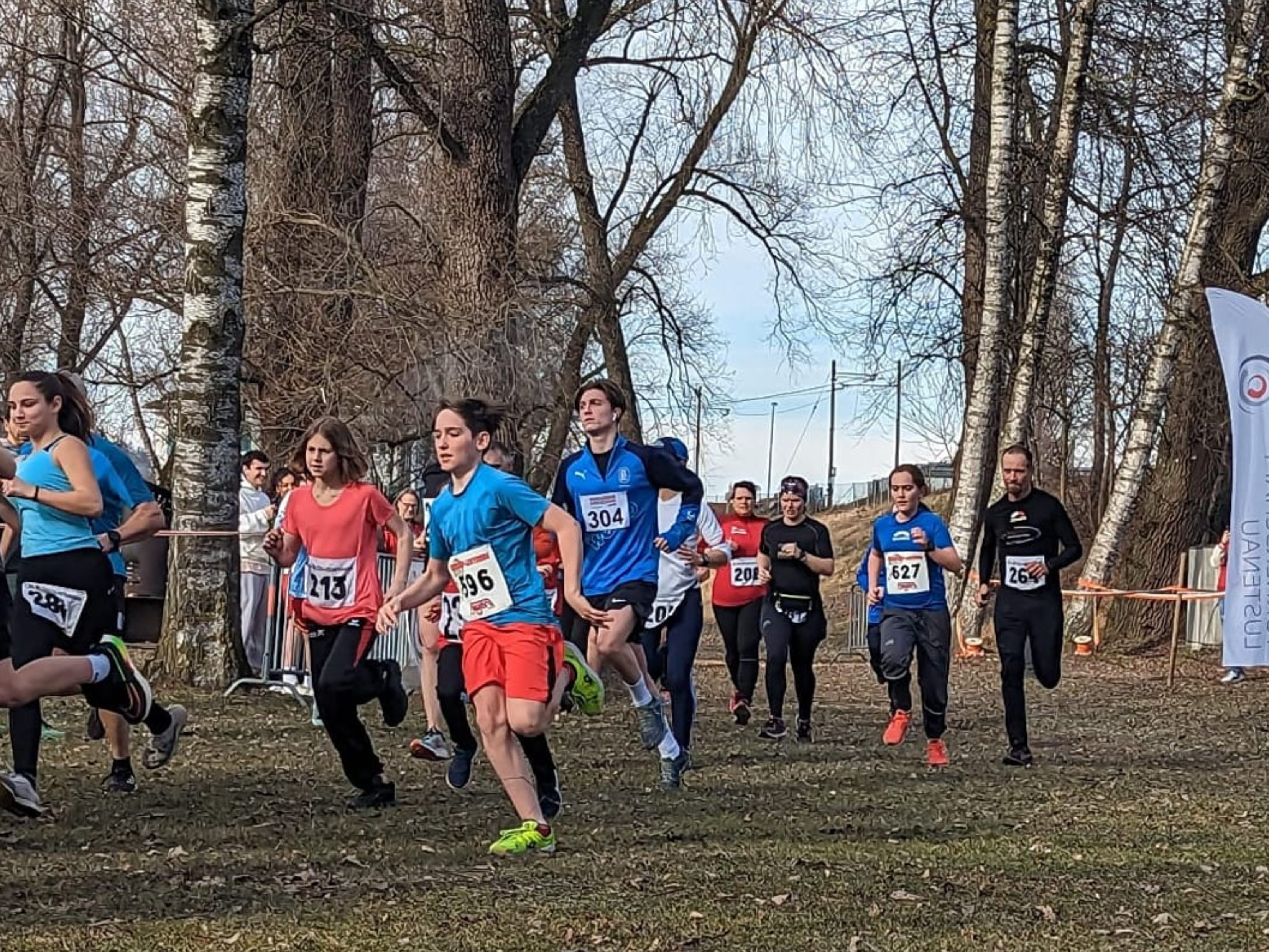 Vergangenen Samstag fand der sechste und somit finale Lauf der Crosslaufserie in Lustenau statt Vergangenen Samstag fand der sechste und somit finale Lauf der Crosslaufserie in Lustenau statt