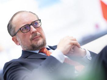 So erlebte Außenminister Schallenberg (ÖVP) den Anfang des russischen Angriffskrieges in der Ukraine. So erlebte Außenminister Schallenberg (ÖVP) den Anfang des russischen Angriffskrieges in der Ukraine.