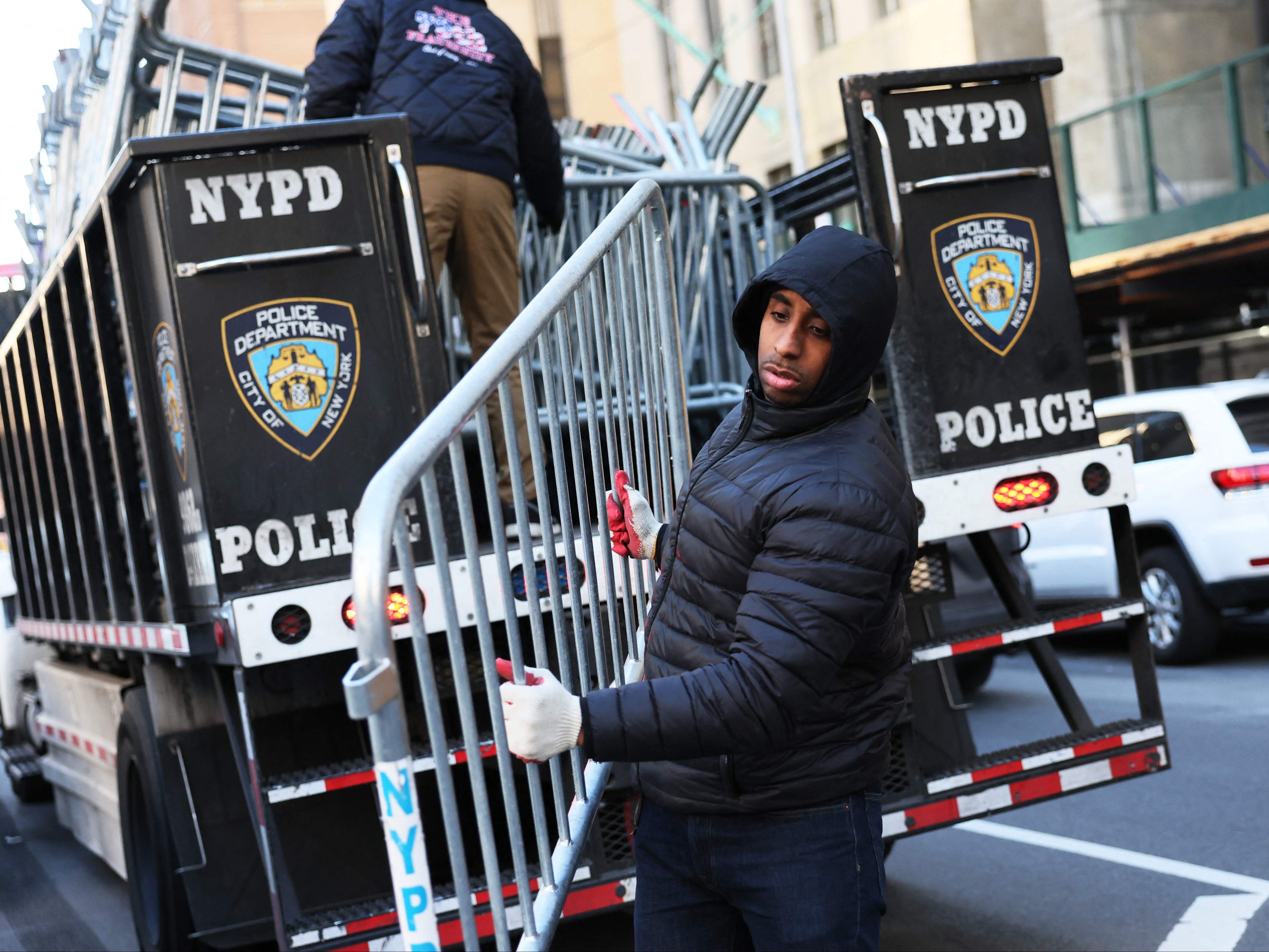 New York wappnet sich vor einer wahrscheinlichen Trump-Anklage für Proteste.