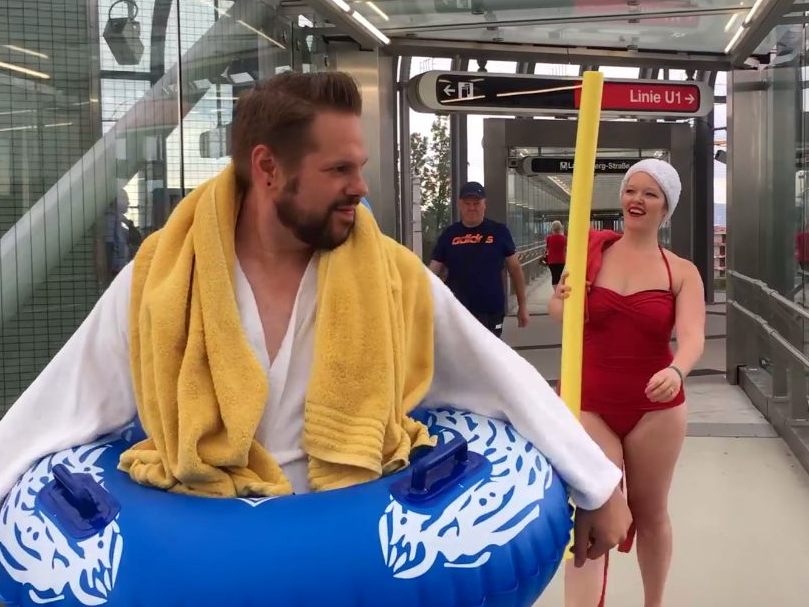Der Wiener Bademanteltag findet heuer am 2. Mai statt. Der Wiener Bademanteltag findet heuer am 2. Mai statt.