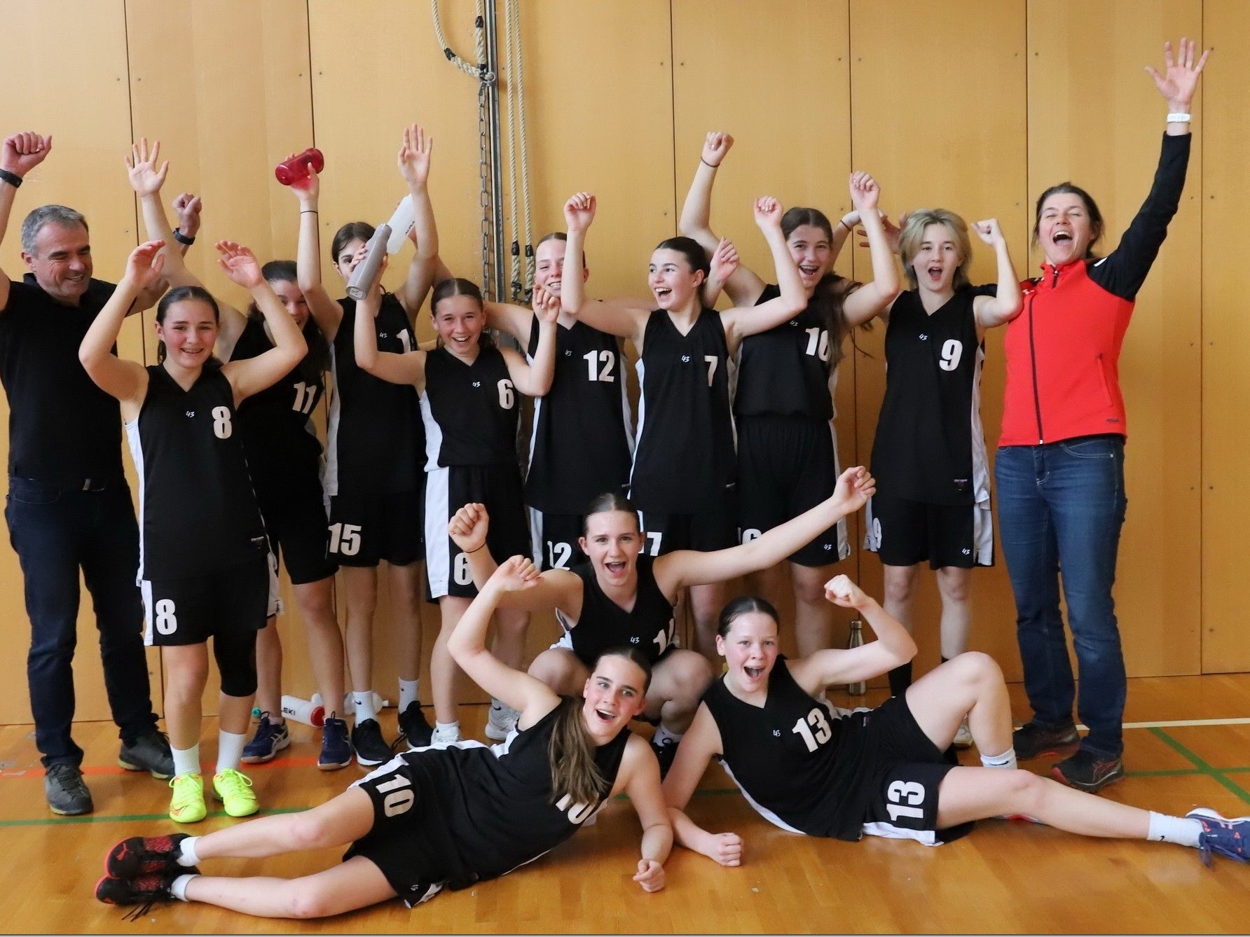 Sportmittelschule Rankweil West wurde hochverdient Landesmeister im Basketball. Sportmittelschule Rankweil West wurde hochverdient Landesmeister im Basketball.