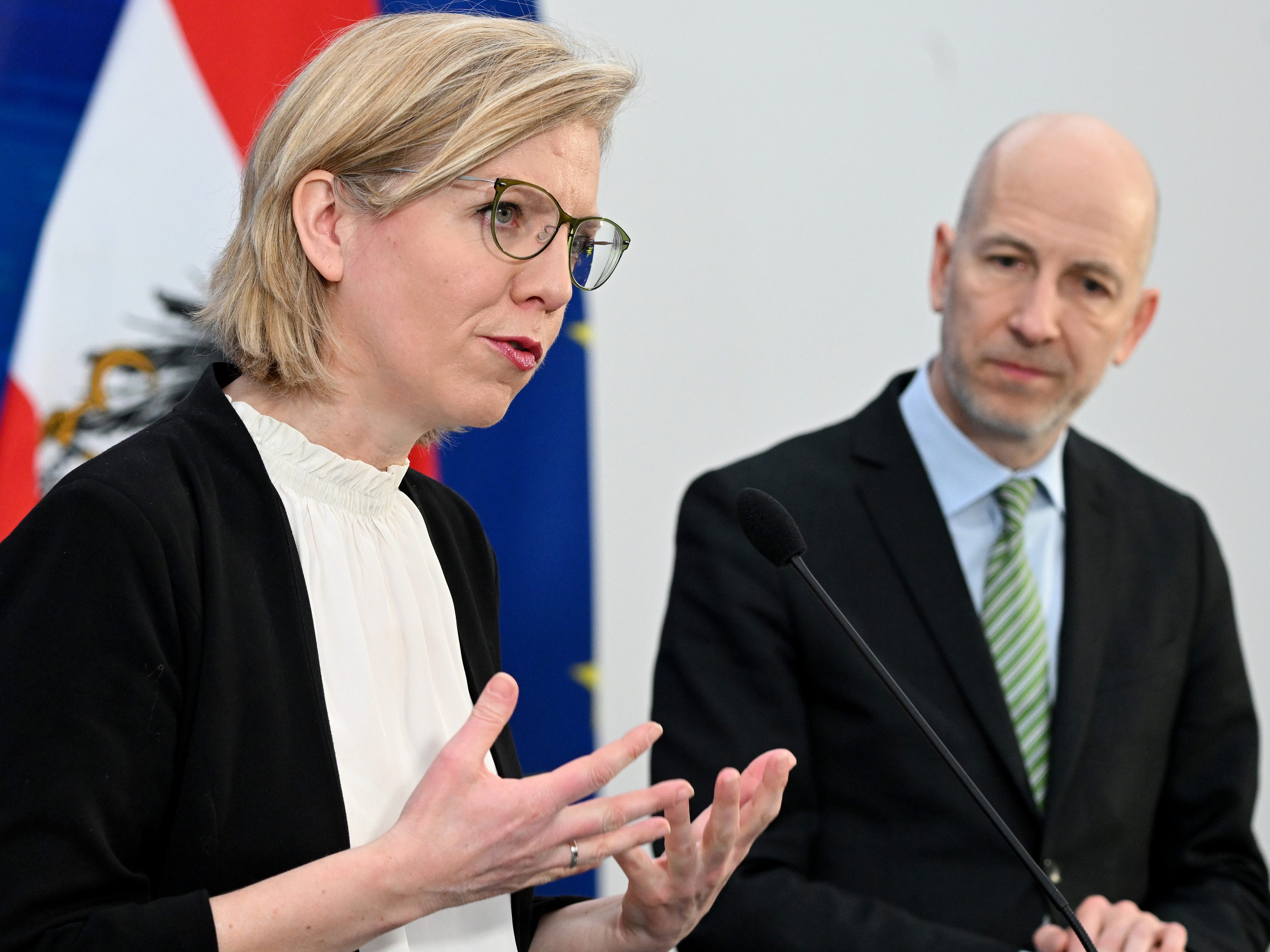 Der Miniserrat hat eine Änderung des Patentrechts beschlossen. Der Miniserrat hat eine Änderung des Patentrechts beschlossen.