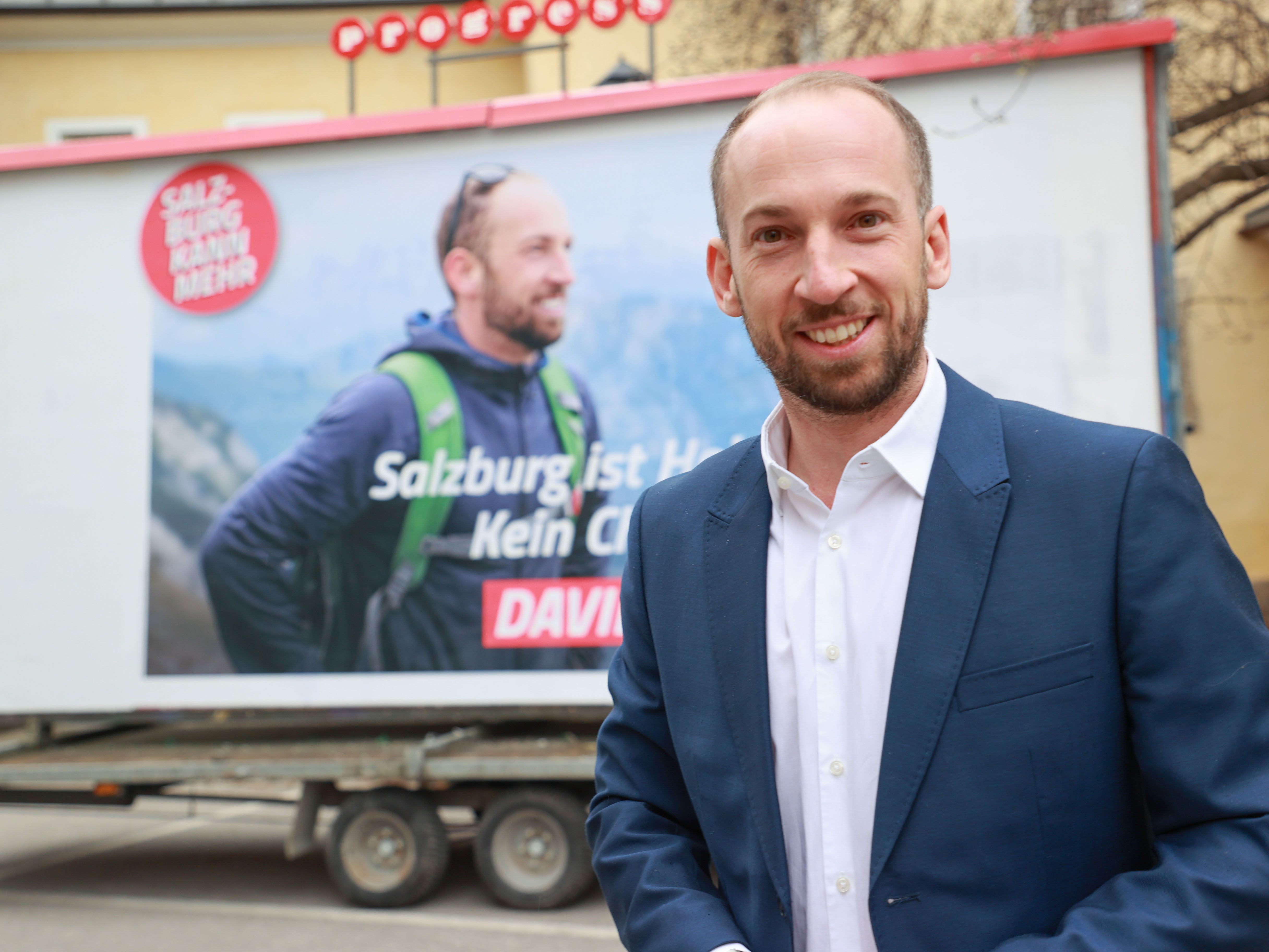 SPÖ-Spitzenkandidat David Egger präsentierte die ersten Wahlplakate.