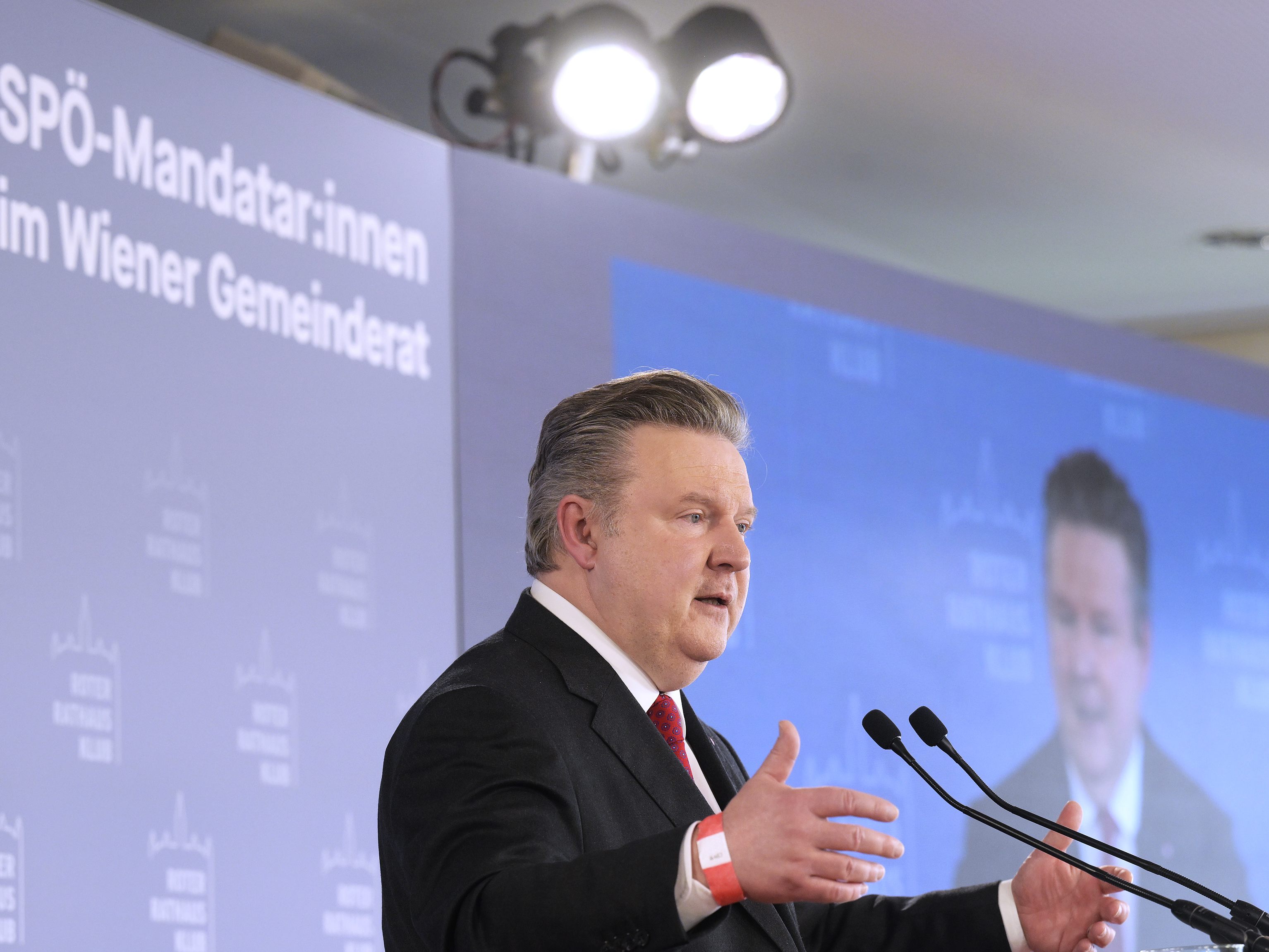 Ob er eine Mitgliederbefragung unterstützen würde, wollte Ludwig öffentlich nicht sagen.