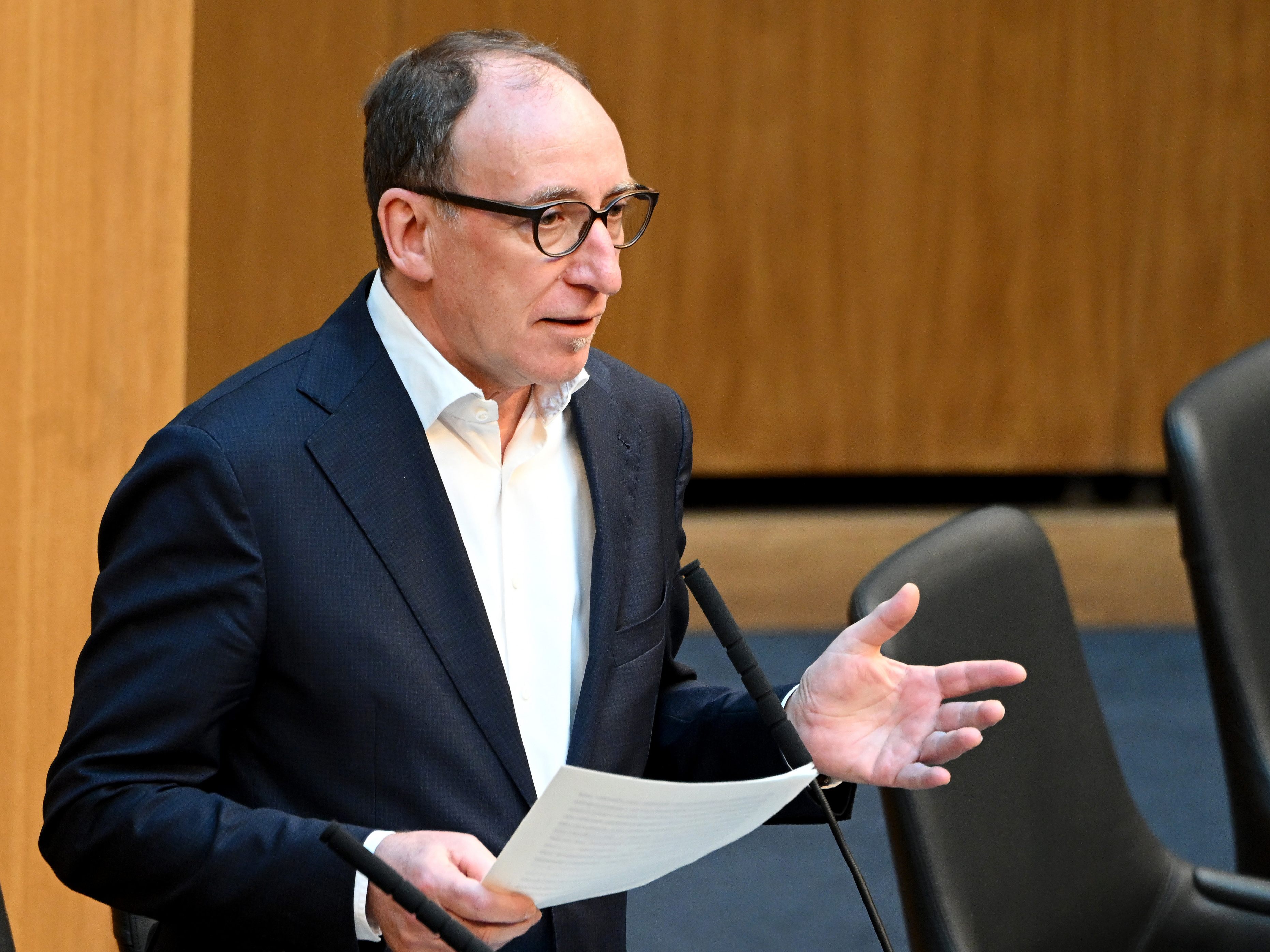 Gesundheitseinrichtungen sollen in Zukunft "klimafitter" werden. Gesundheitseinrichtungen sollen in Zukunft "klimafitter" werden.