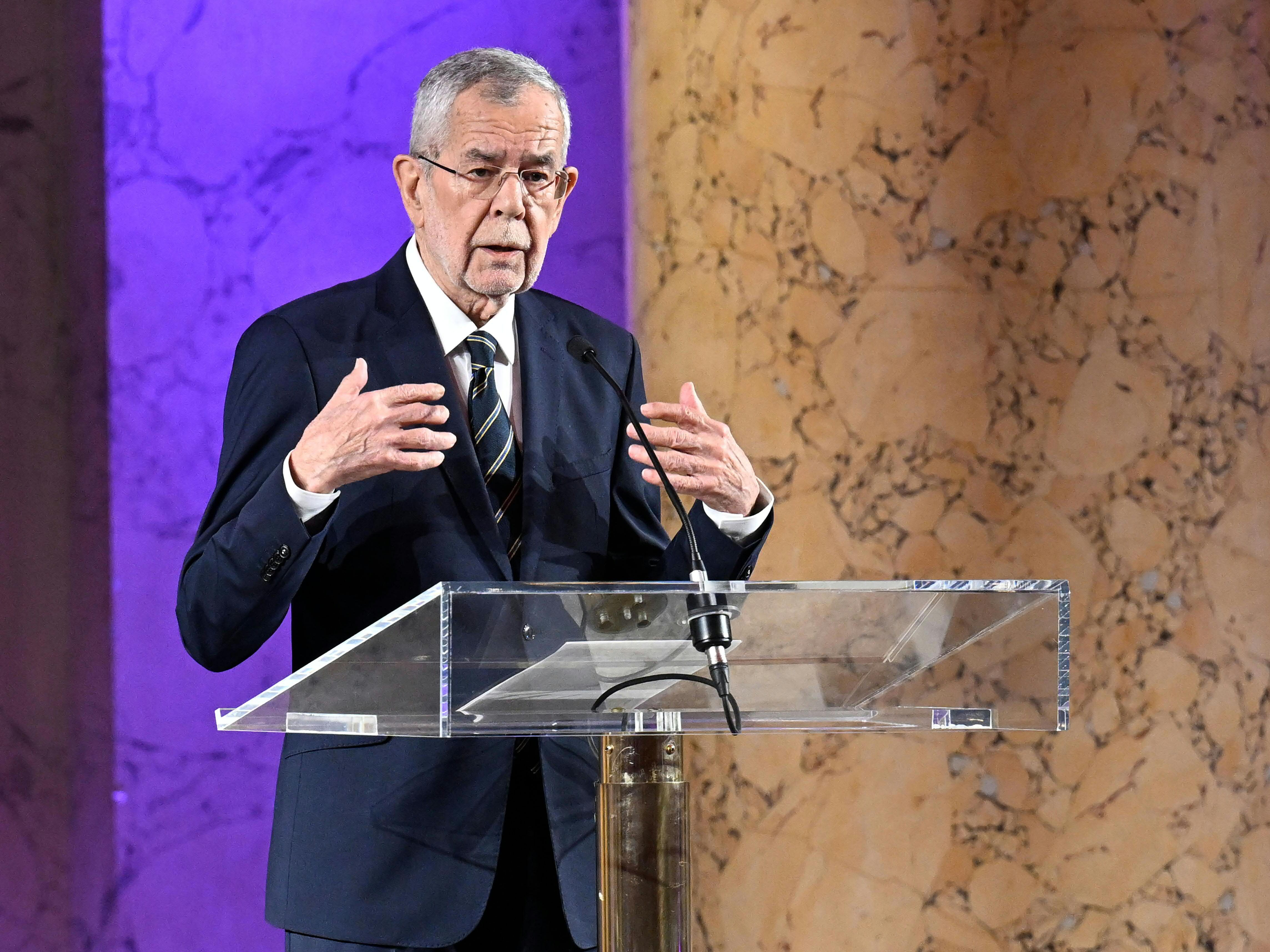 Bundespräsident Alexander Van der Bellen verurteilte die Unterdrückung von Frauen. Bundespräsident Alexander Van der Bellen verurteilte die Unterdrückung von Frauen.