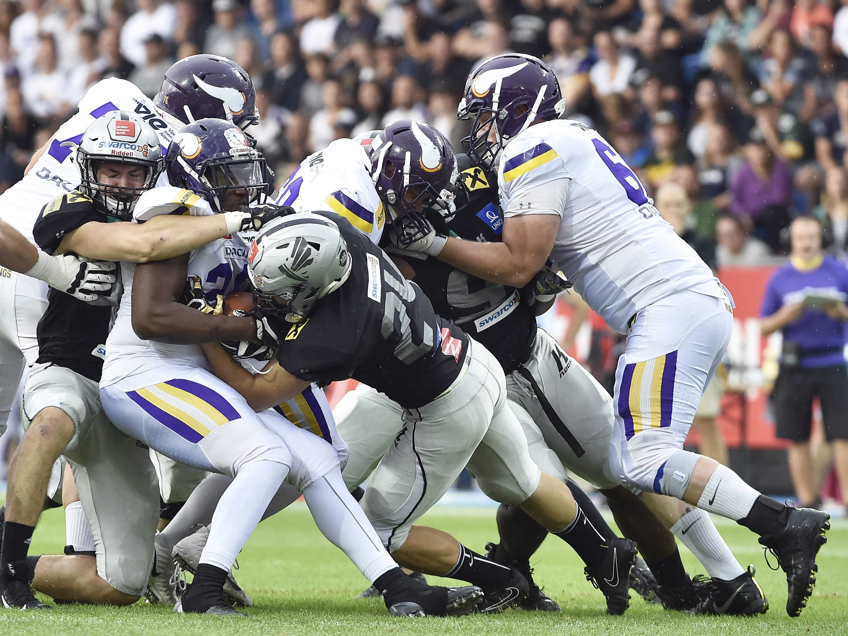 Die Vienna Vikings und die Raiders treffen zum AFL-Auftakt aufeinander. Die Vienna Vikings und die Raiders treffen zum AFL-Auftakt aufeinander.