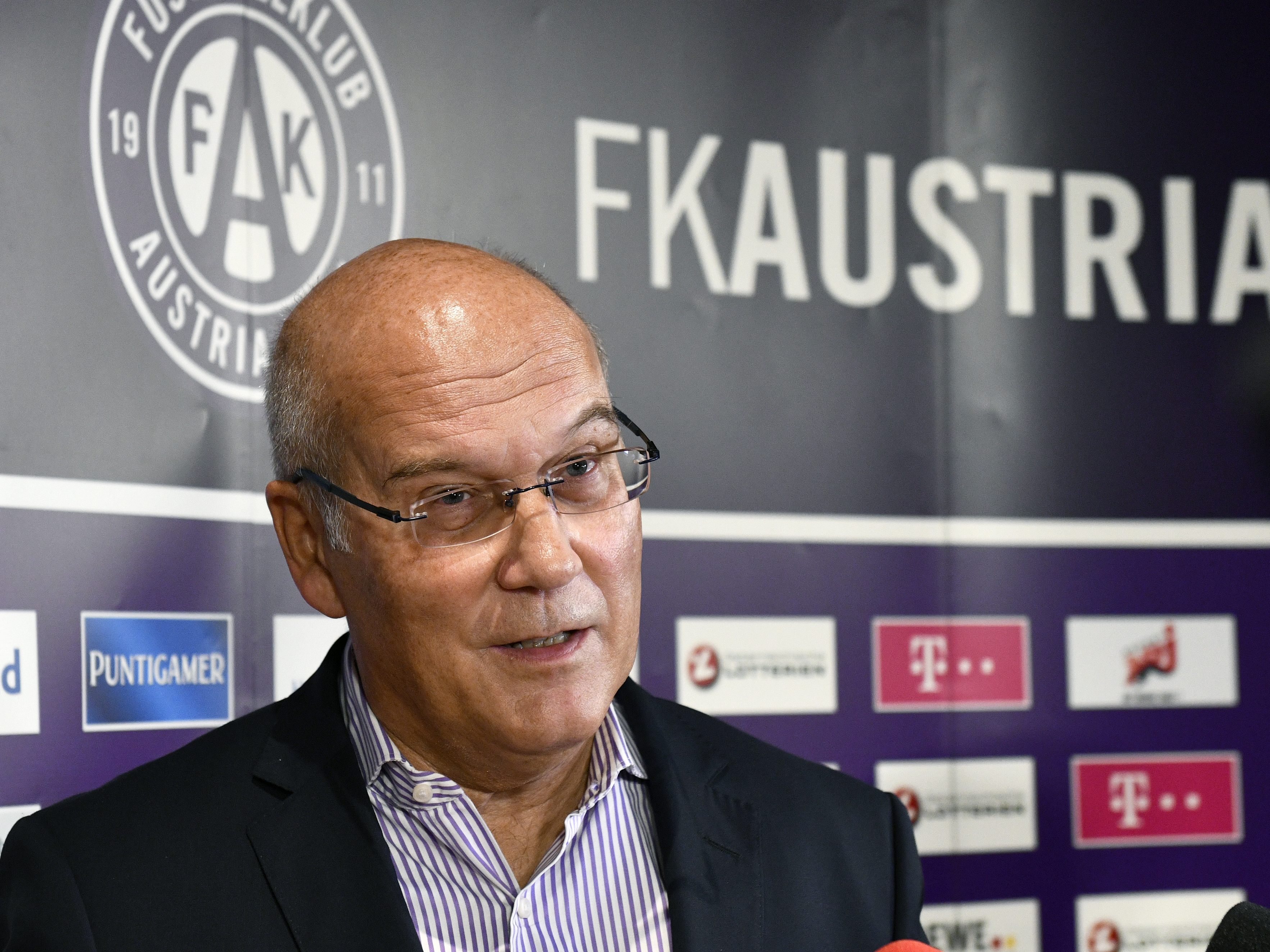 Hensel - hier auf einem Bild aus dem Jahr 2018 - wurde mit den Worten zitiert: "Es war mir eine Ehre, für diese große Austria dienen zu dürfen." Hensel - hier auf einem Bild aus dem Jahr 2018 - wurde mit den Worten zitiert: "Es war mir eine Ehre, für diese große Austria dienen zu dürfen."