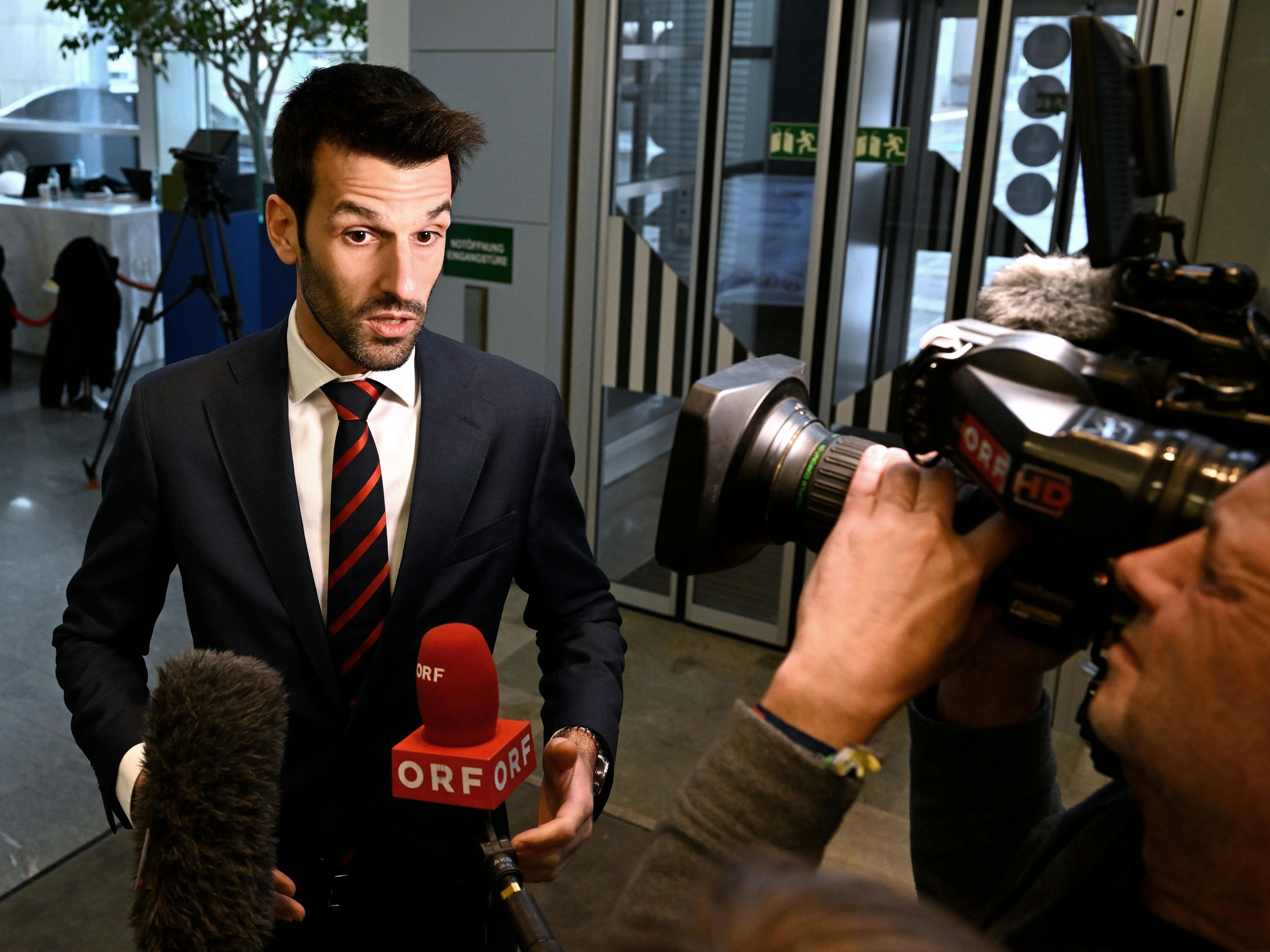 Die FPÖ NÖ steht für "ernsthafte Verhandlungen" mit der ÖVP bereit. Die FPÖ NÖ steht für "ernsthafte Verhandlungen" mit der ÖVP bereit.