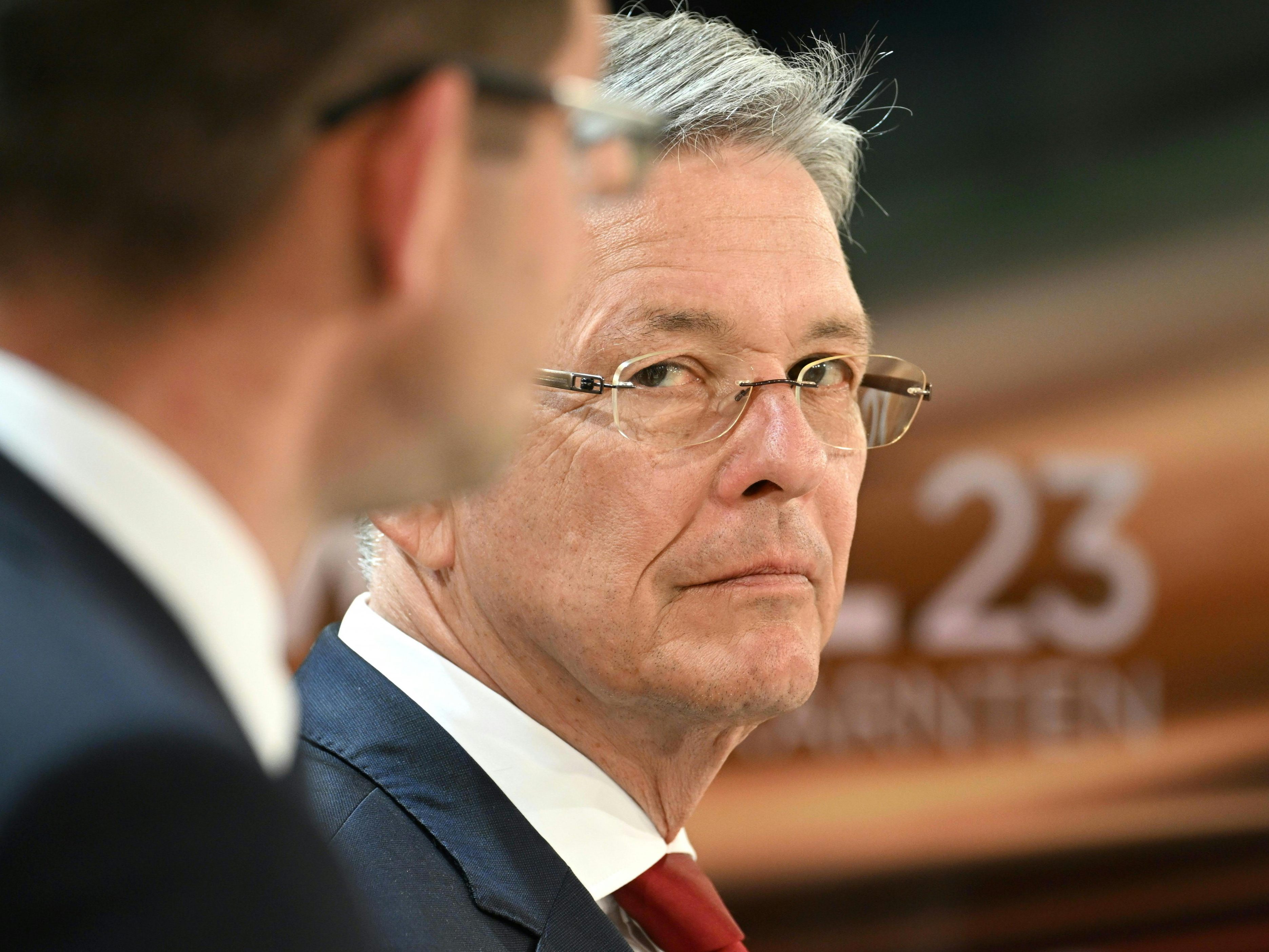 Die Kärntner Landtagswahl 2023 ist geschlagen, nun soll es am Mittwoch erste Sondierungsgespräche geben.