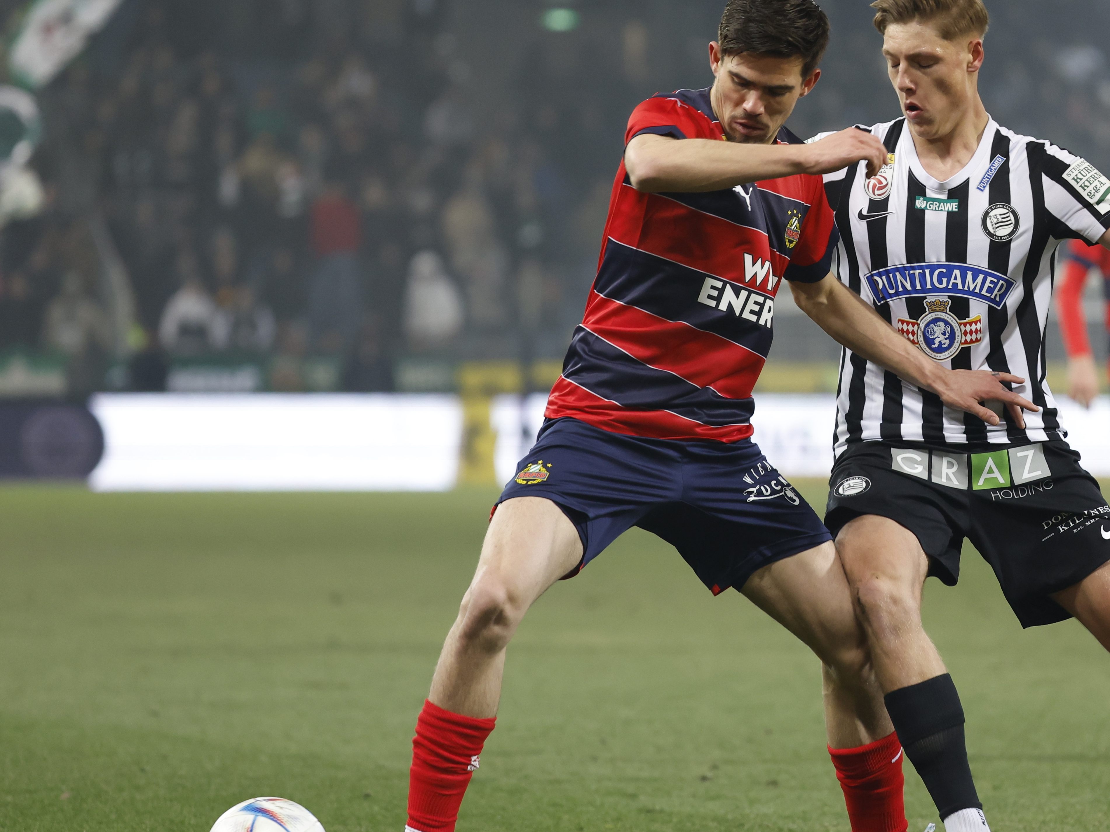 LIVE-Ticker zum Spiel Sturm Graz gegen Rapid Wien ab 17.00 Uhr. LIVE-Ticker zum Spiel Sturm Graz gegen Rapid Wien ab 17.00 Uhr.