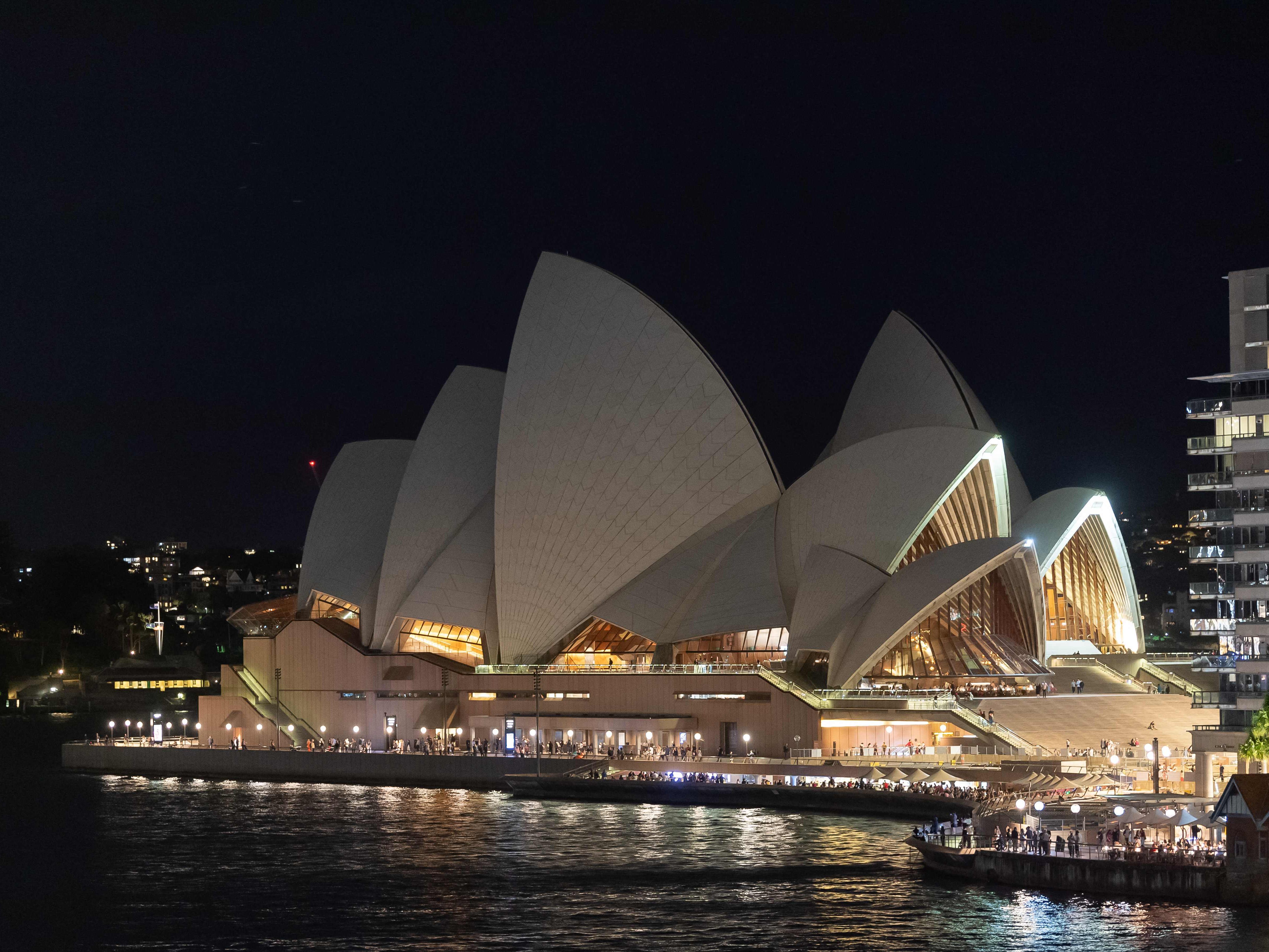Die "Earth Hour" wurde vom WWF ins Leben gerufen. Die "Earth Hour" wurde vom WWF ins Leben gerufen.
