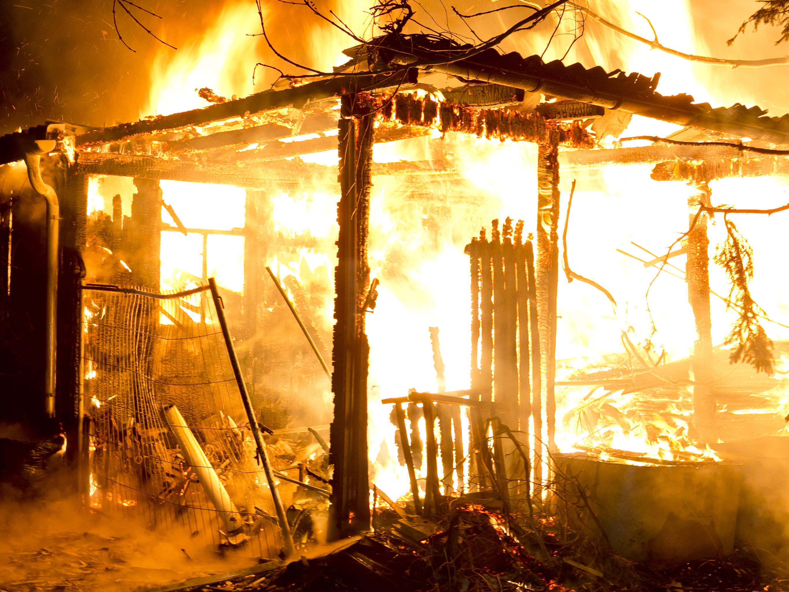 Stadel in Mäder stand in Vollbrand