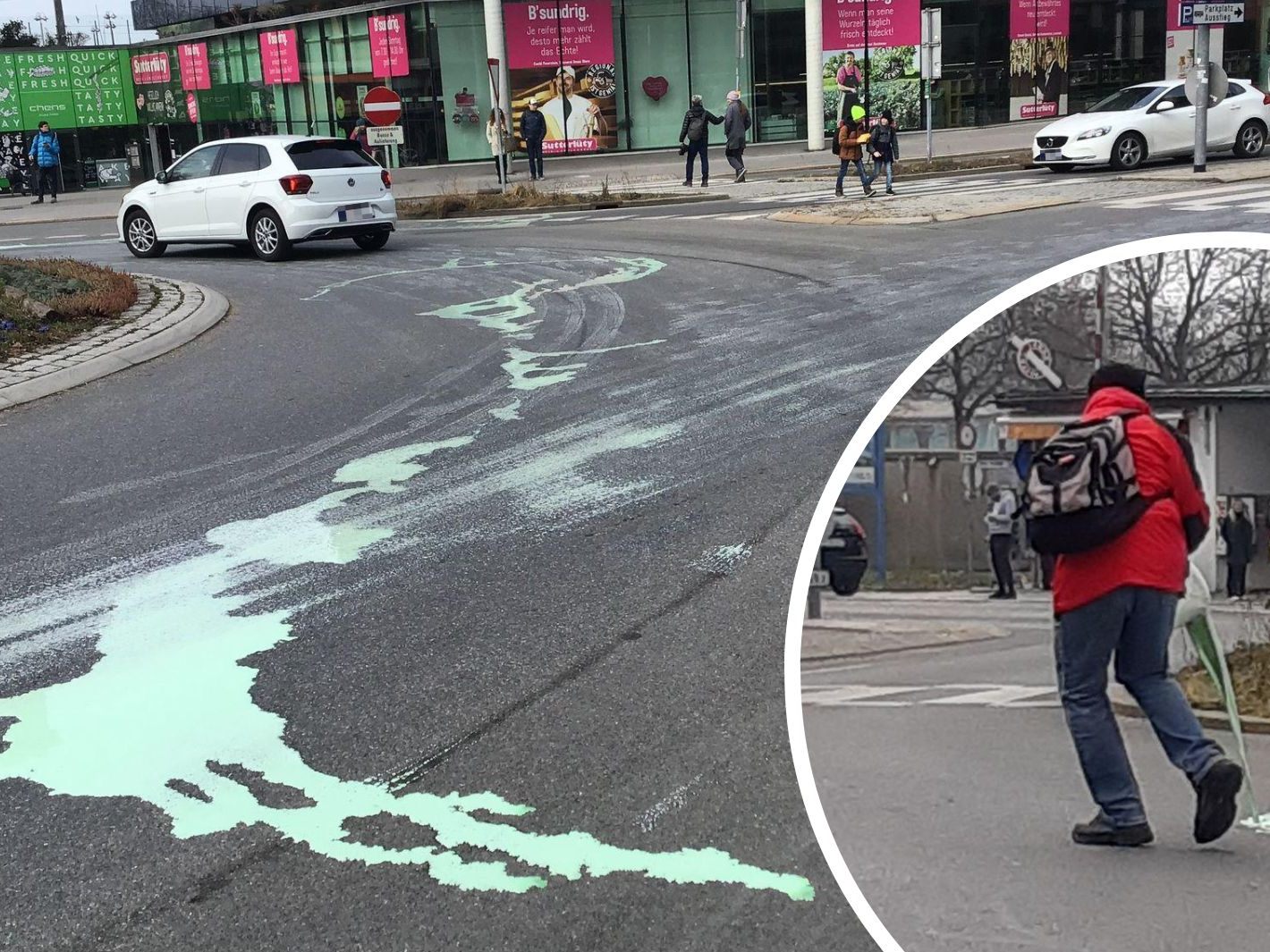 Die Aktivist:innen verschütteten grüne Farbe rund um den Kreisverkehr.