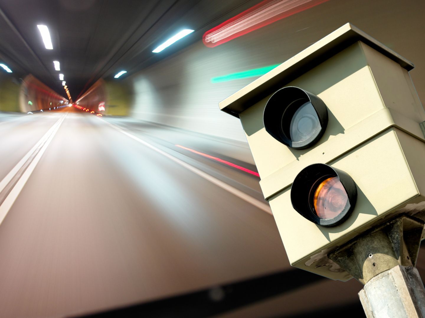In welchem Tunnel jetzt geblitzt wird. In welchem Tunnel jetzt geblitzt wird.