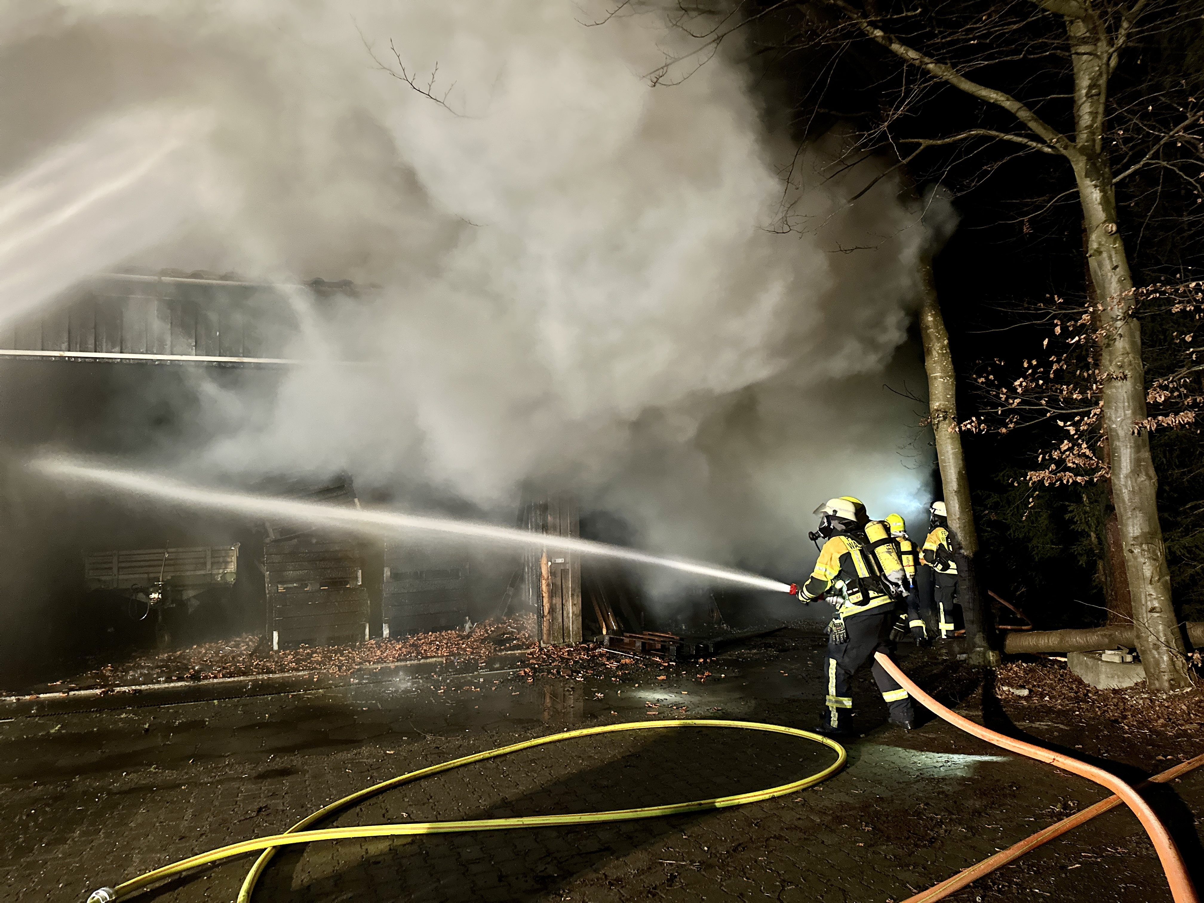 Brand einer Lagerhalle in Wasserburg.