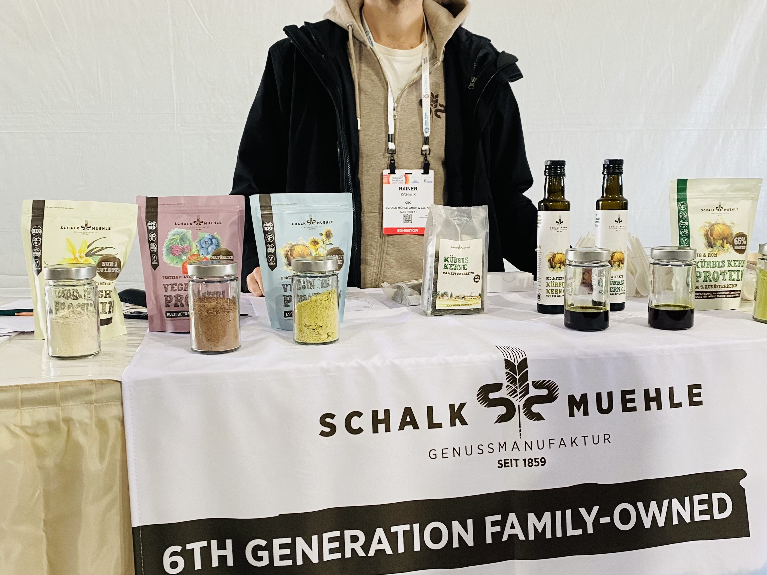 Rainer Schalk von der Steirischen Schalk Mühle verkauft Kürbiskernöl Produkte in den USA