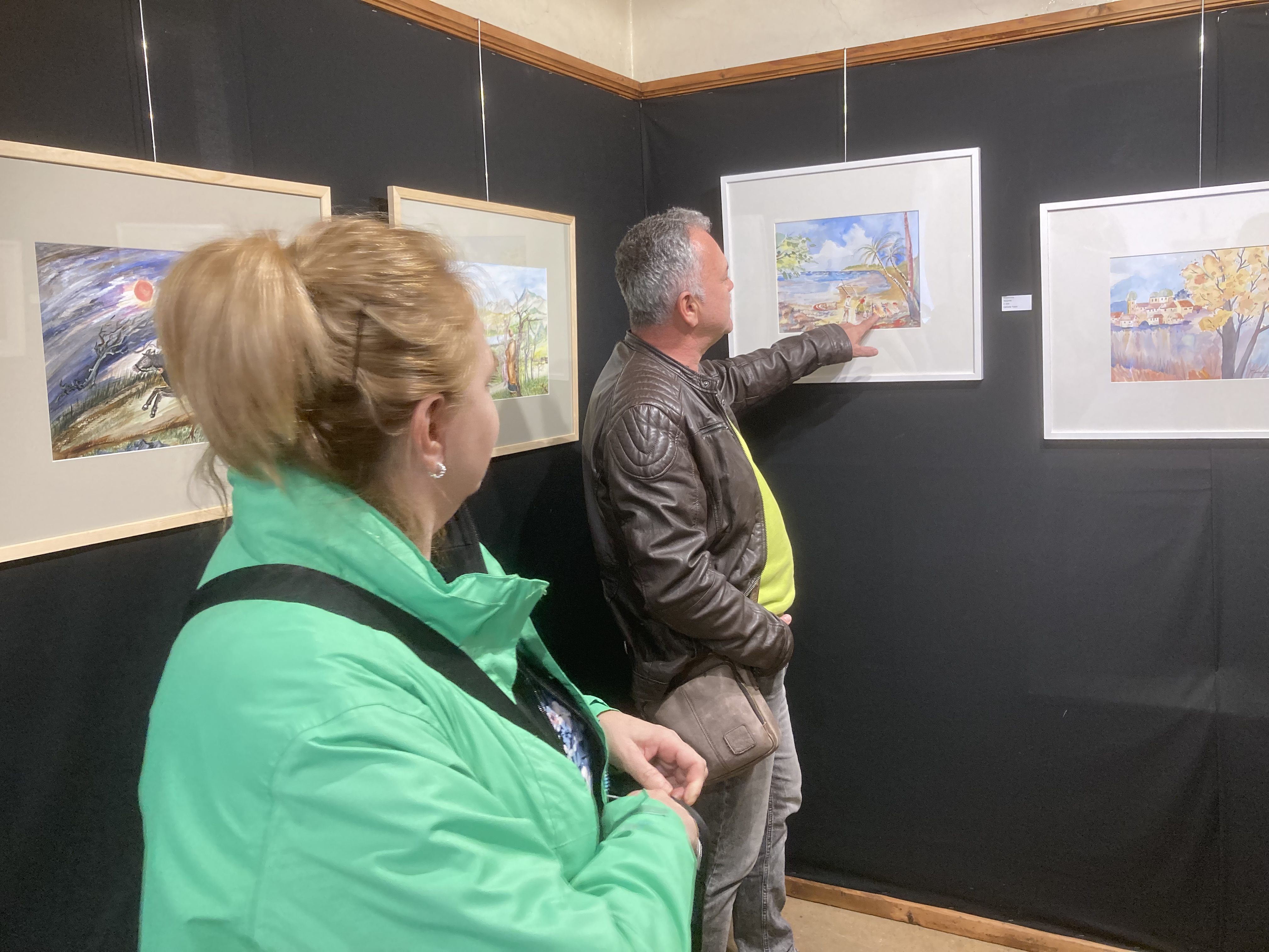Die Ausstellung lockte bereits zahlreiche Besucher:innen in die Malgrund-Galerie K3.