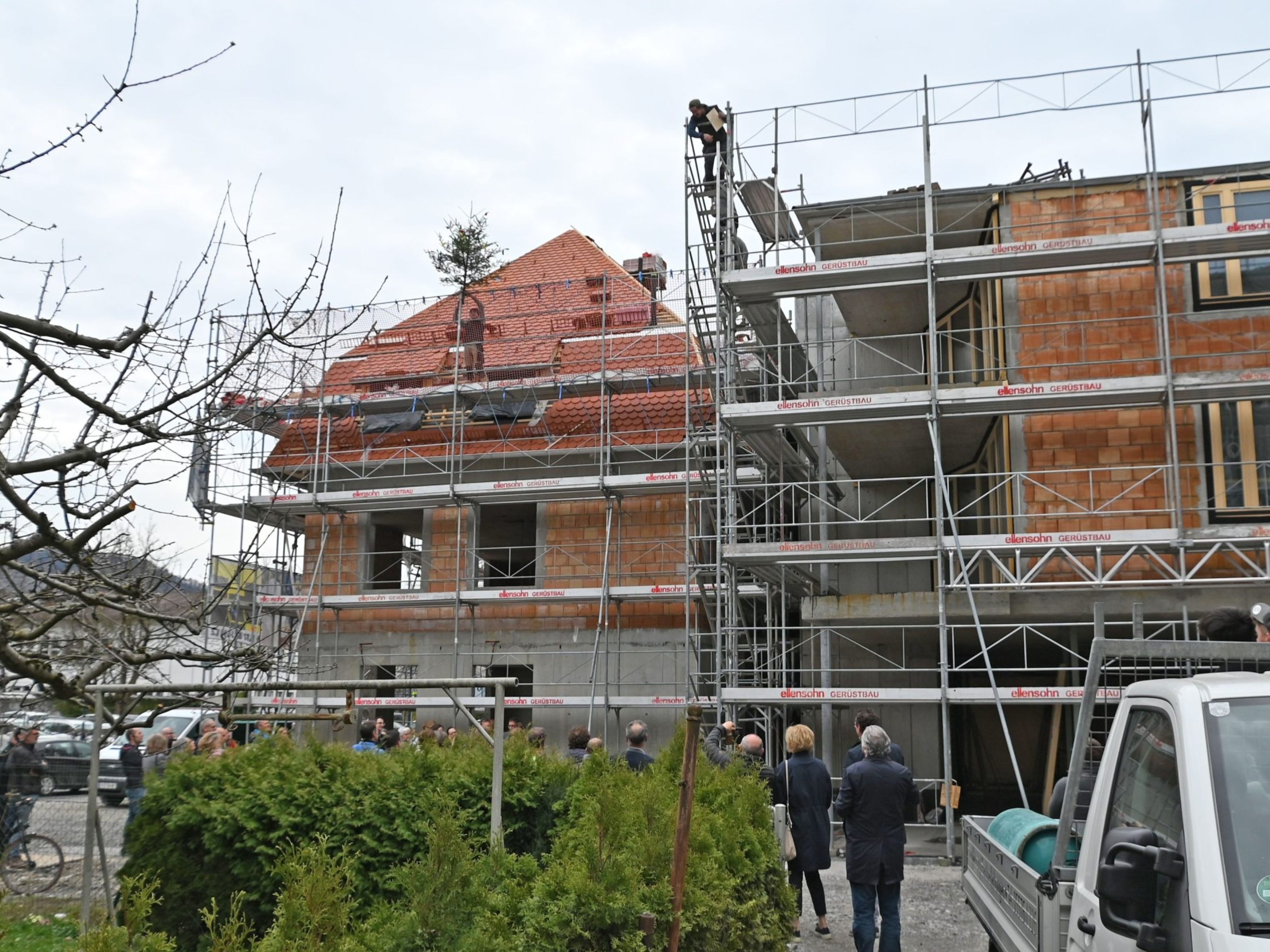 Beim Betreuten Wohnen im Friedrichsfeld wurde vergangene Woche das Richtfest gefeiert Beim Betreuten Wohnen im Friedrichsfeld wurde vergangene Woche das Richtfest gefeiert