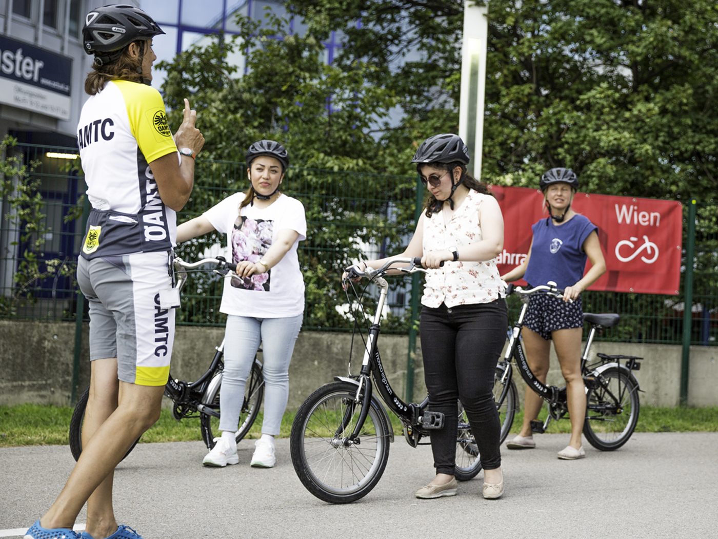 KOstenlose ÖAMTC-Fahrradkurse für Frauen in Wien.