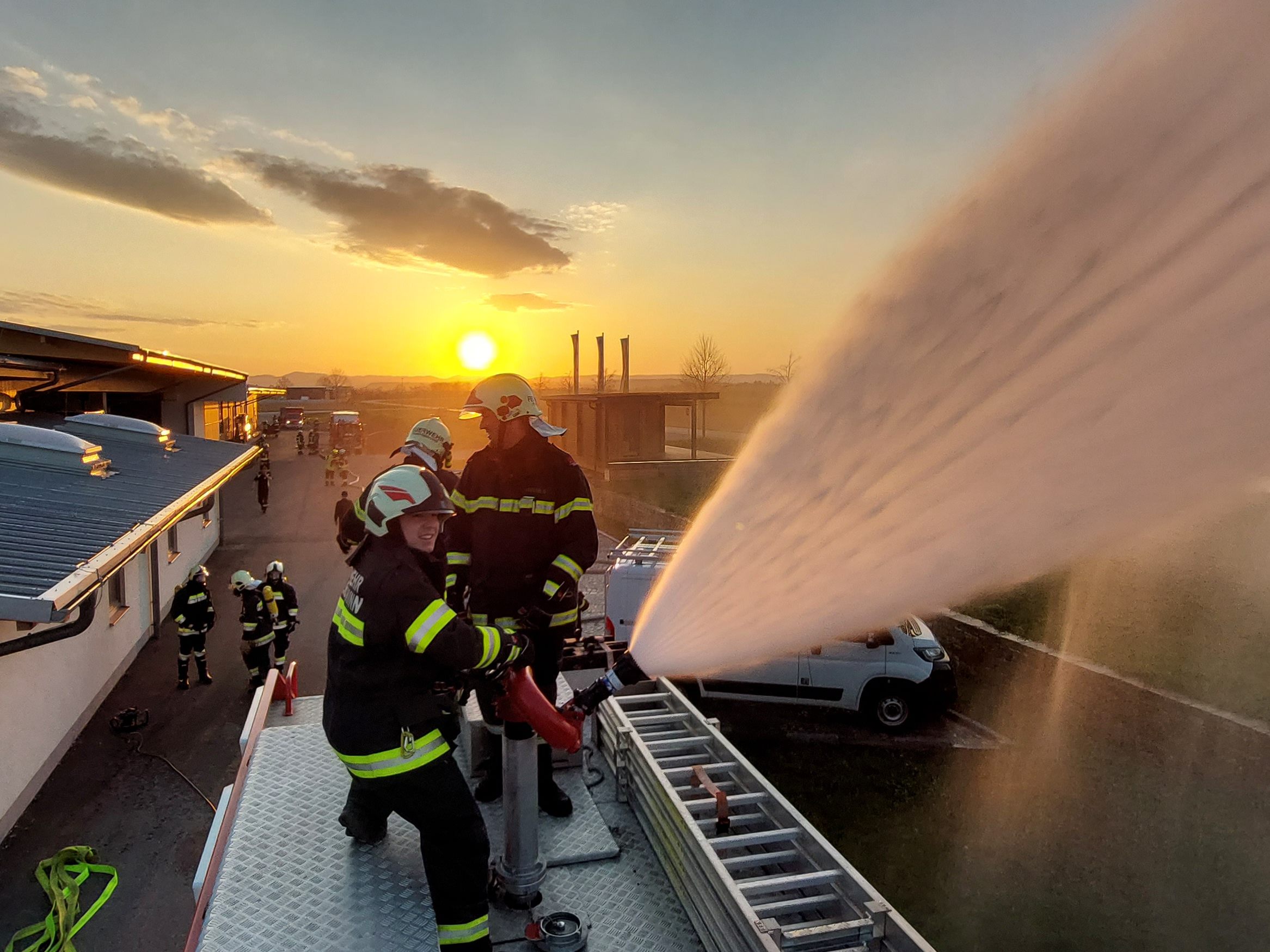Die Grafenwörther Gemeindefeuerwehren hatten eine Brandeinsatzübung.