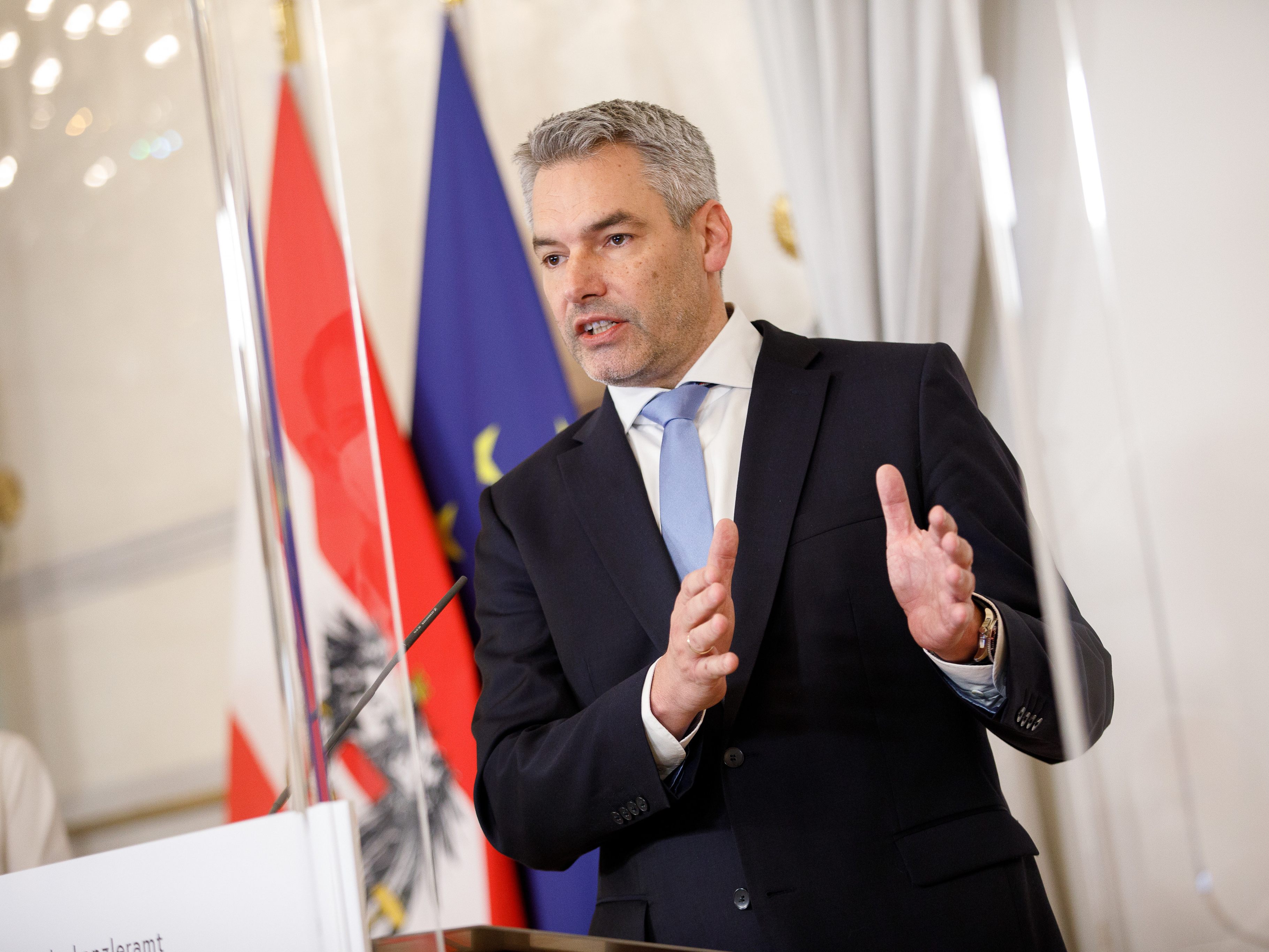 Nehammer (im Bild) und Karner: Ankündigung in puncto Grenzschutz am Balkan.