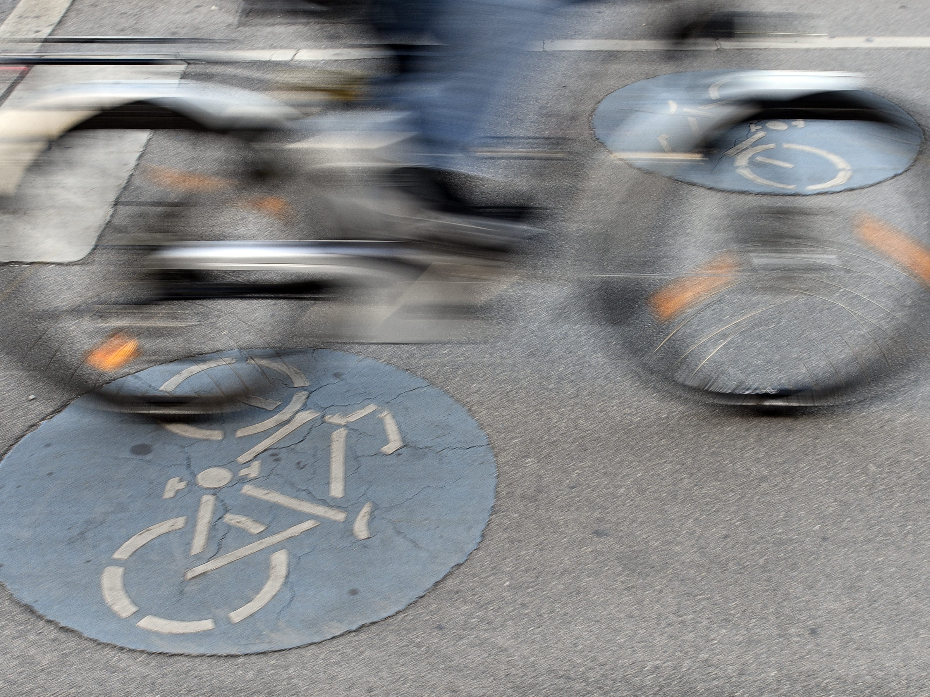 Letztes Jahr wurden über 500.000 Fahrräder an den Handel verkauft. Letztes Jahr wurden über 500.000 Fahrräder an den Handel verkauft.
