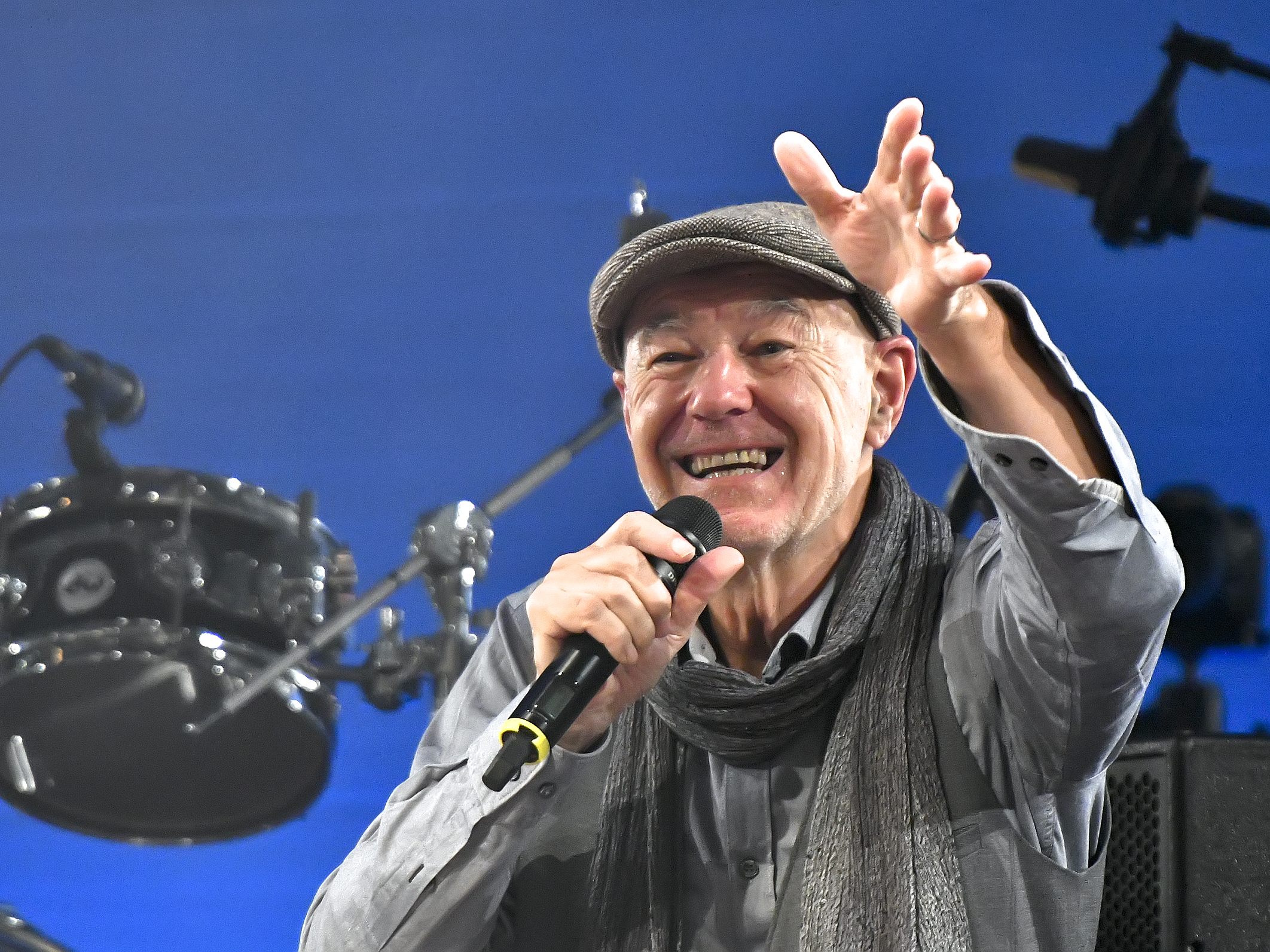 In Erinnerung an Willi Resetarits, alias Kurt Ostbahn, gibt es auf Ö1 Sondersendungen und eine neue CD. In Erinnerung an Willi Resetarits, alias Kurt Ostbahn, gibt es auf Ö1 Sondersendungen und eine neue CD.
