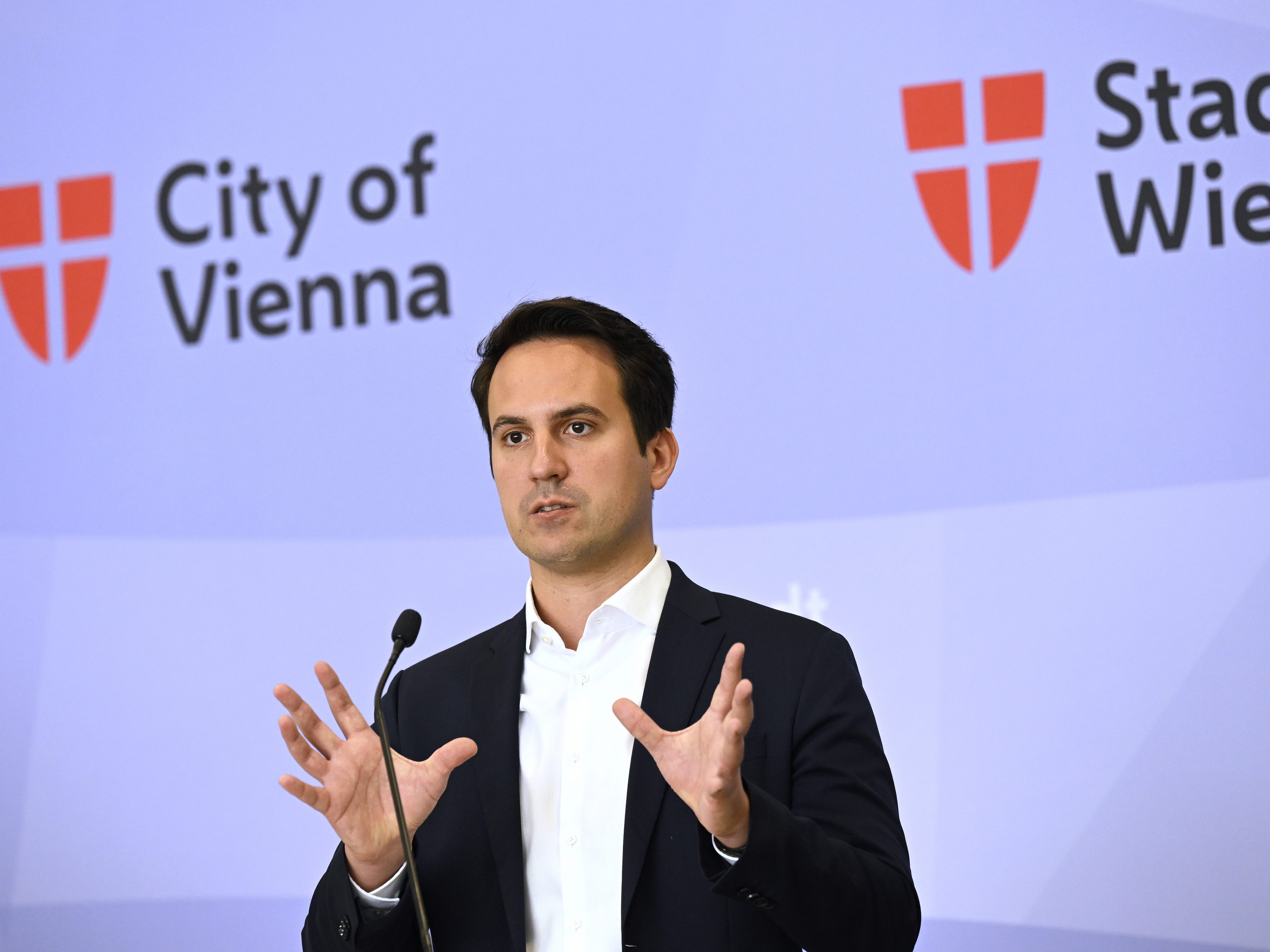 Die Untersuchungskommission lädt Christoph Wiederkehr vor.
