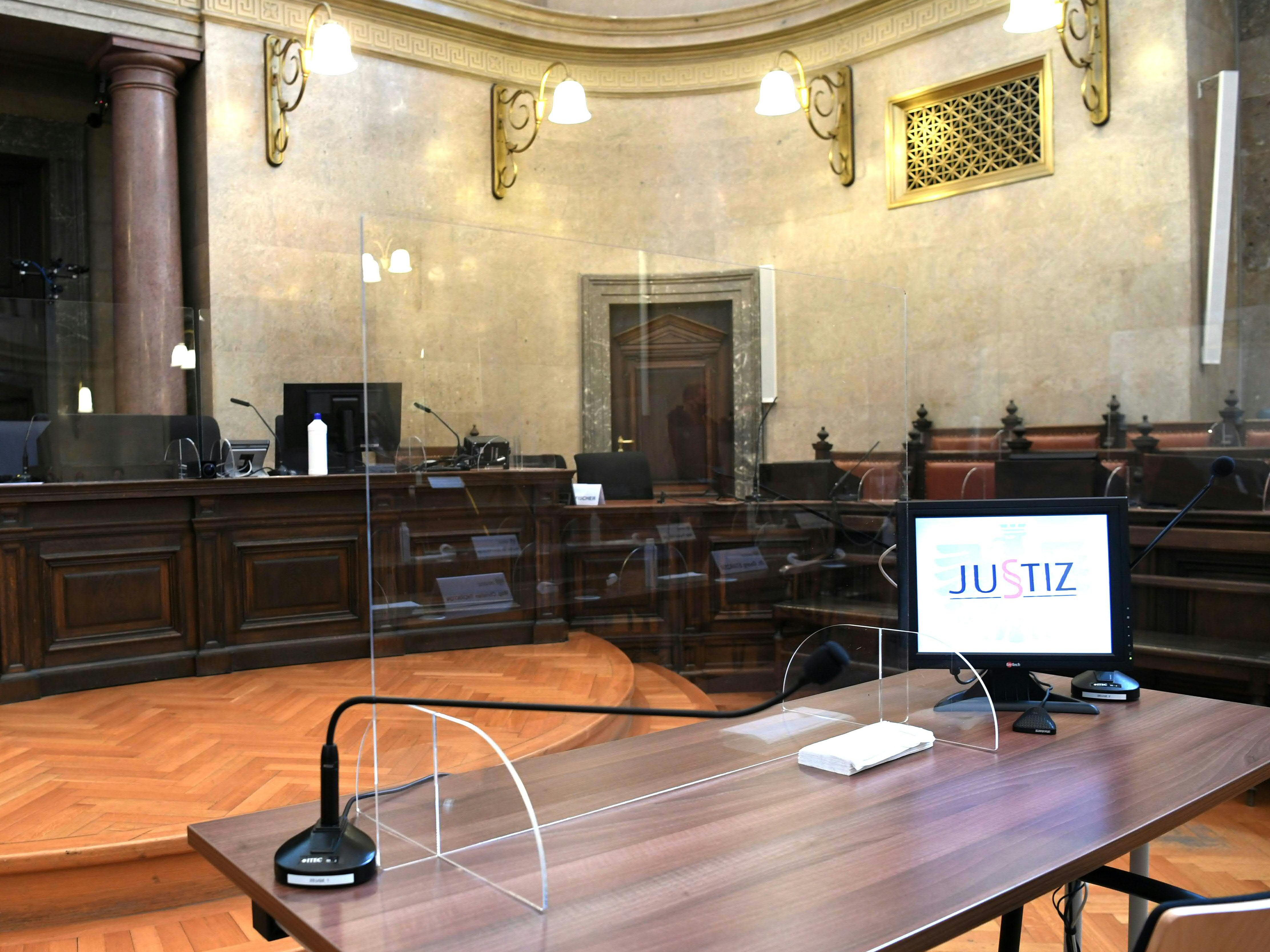 Eine 15-Jährige wurde vor dem Wiener Landesgericht verurteilt, weil sie eine 12-Jährige erniedrigt hatte.