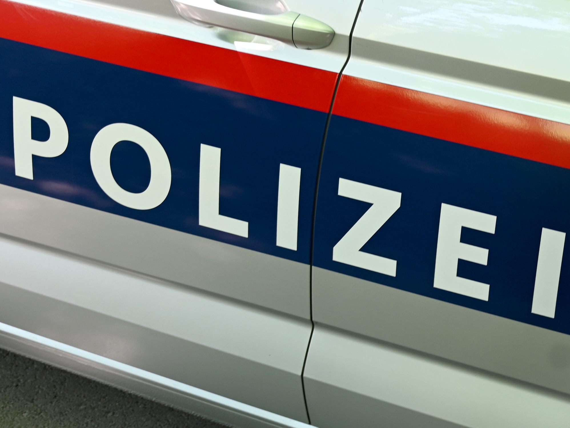 Bisher sind rund Stellungnahmen in der Beschwerdestelle gegen Polizeigewalt eingegangen. Bisher sind rund Stellungnahmen in der Beschwerdestelle gegen Polizeigewalt eingegangen.