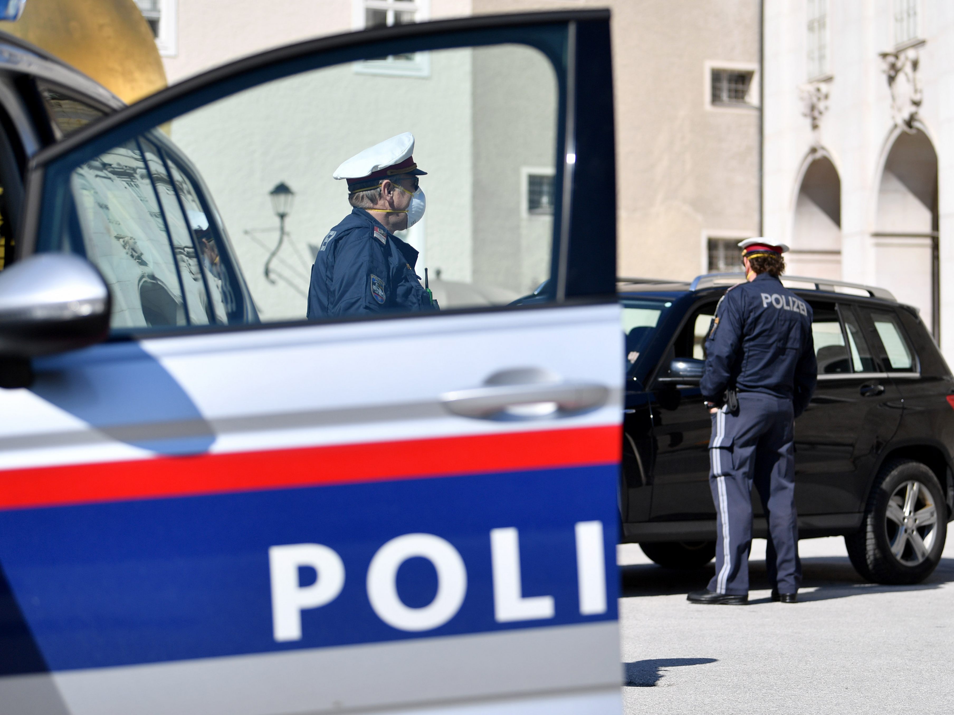 Ein 14-Jähriger bedrohte bei einem Streit in Wien-Wieden einen 34-Jährigen mit dem Messer.