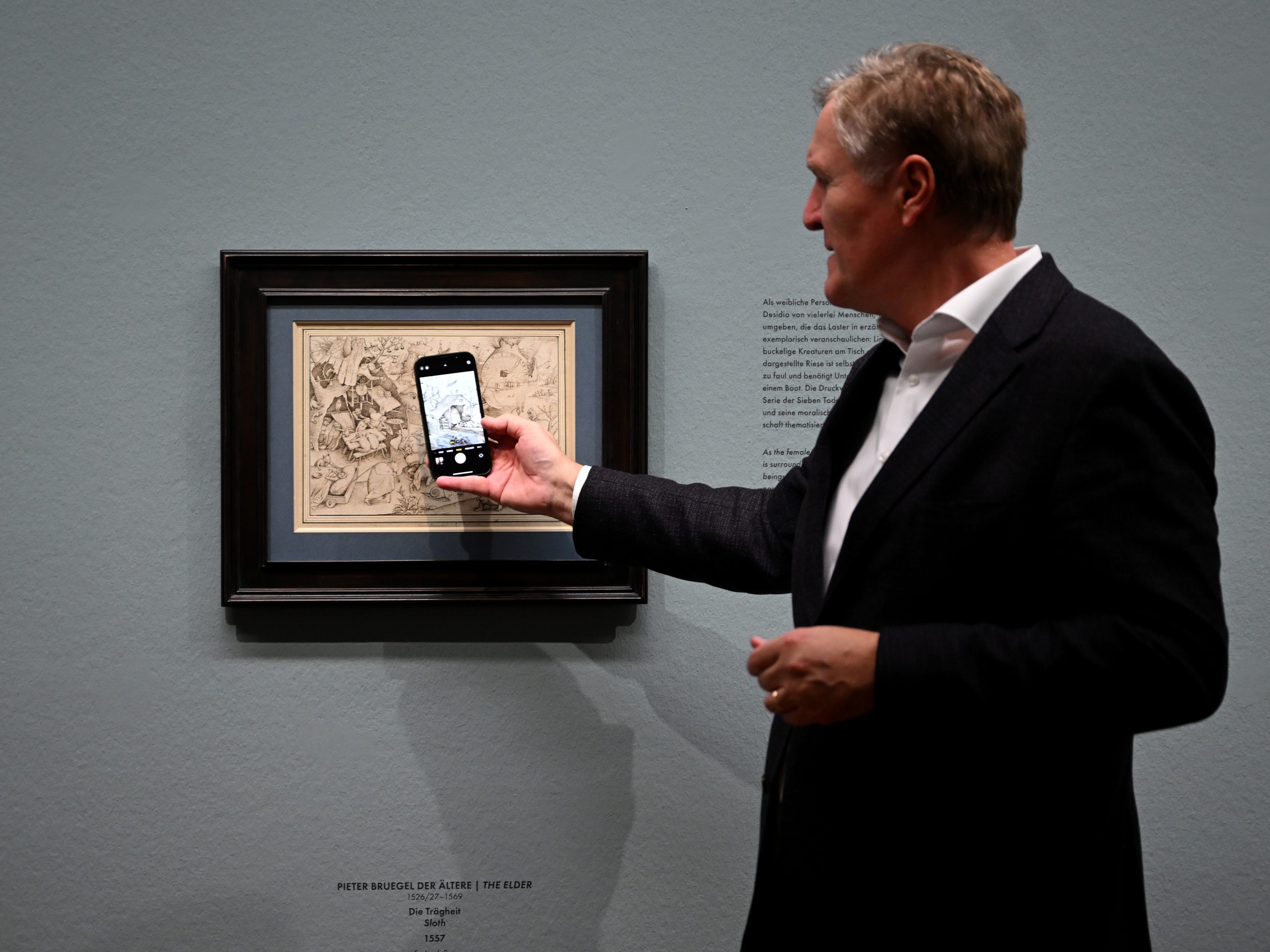 Albertina-Direktor Klaus Albrecht Schröder kündigte an das Essl-Museum wieder zu eröffnen. Albertina-Direktor Klaus Albrecht Schröder kündigte an das Essl-Museum wieder zu eröffnen.