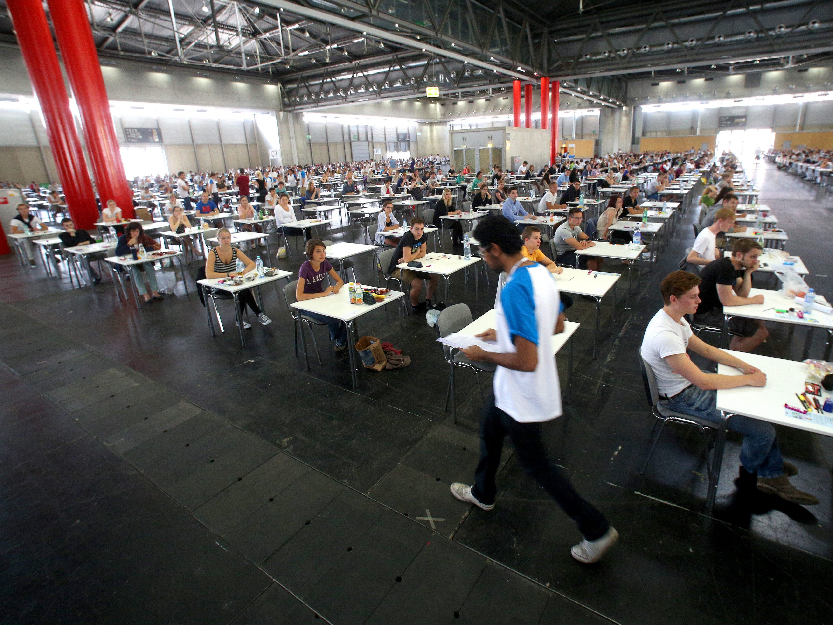 Tausende Anmeldungen gibt es für die Medizin-Aufnahmetests.