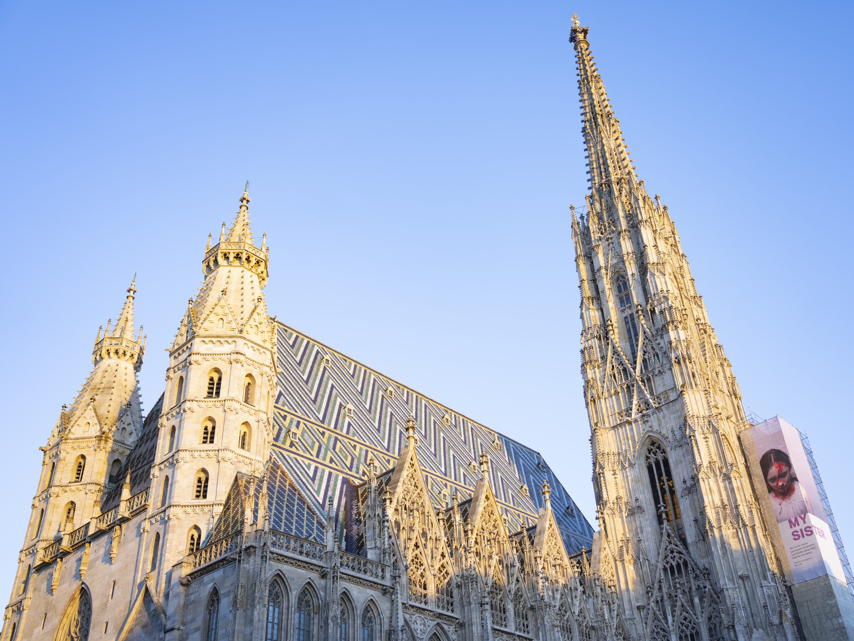Ein Brüderpaar hatte den Opferstock im Stephansdom aufgebrochen.